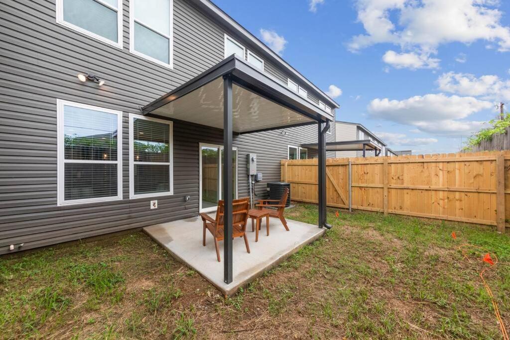 Cajun French House-2 King Beds-Near Sports Complex view 5