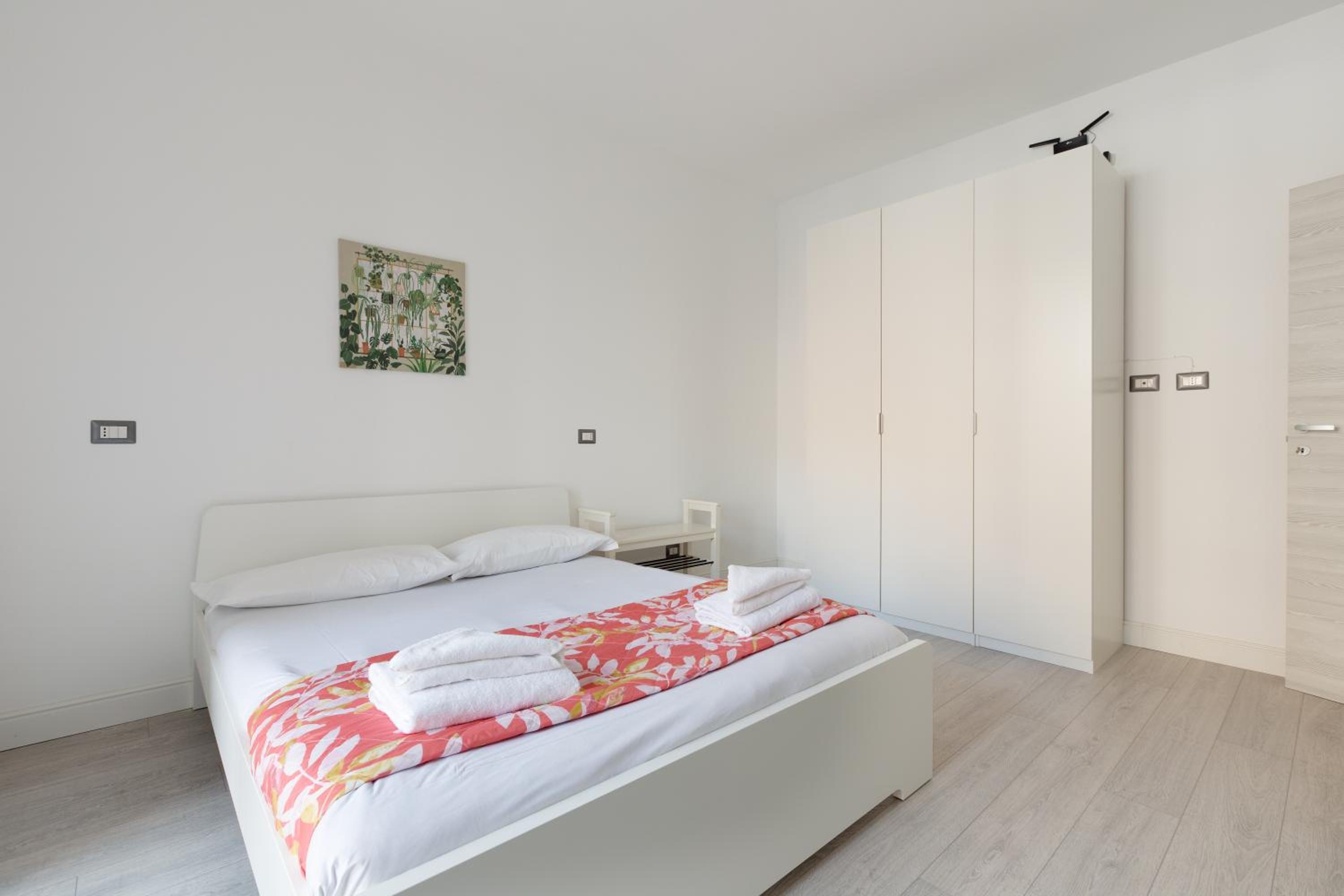 Milan-Corso Lodi Cosy Apartment with small terrace