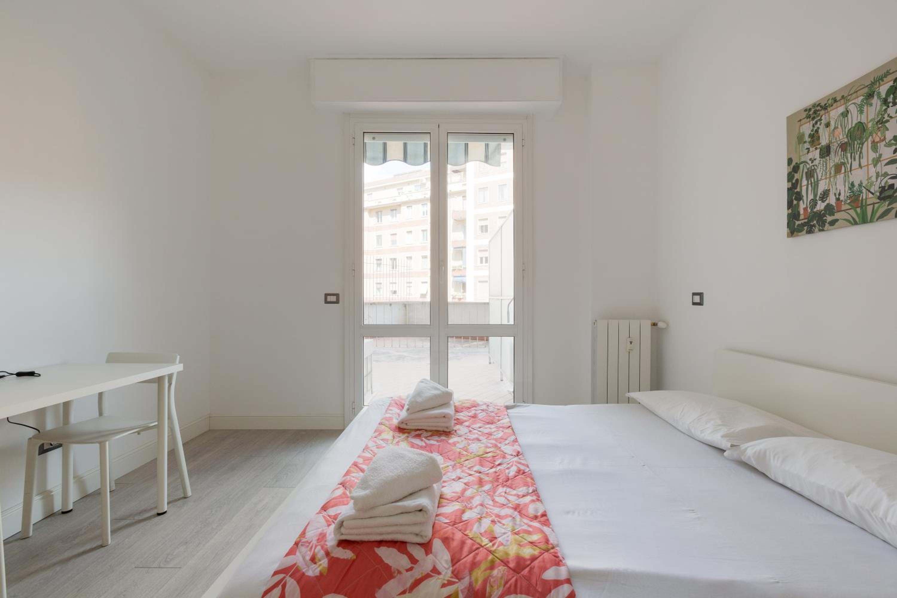 Milan-Corso Lodi Cosy Apartment with small terrace