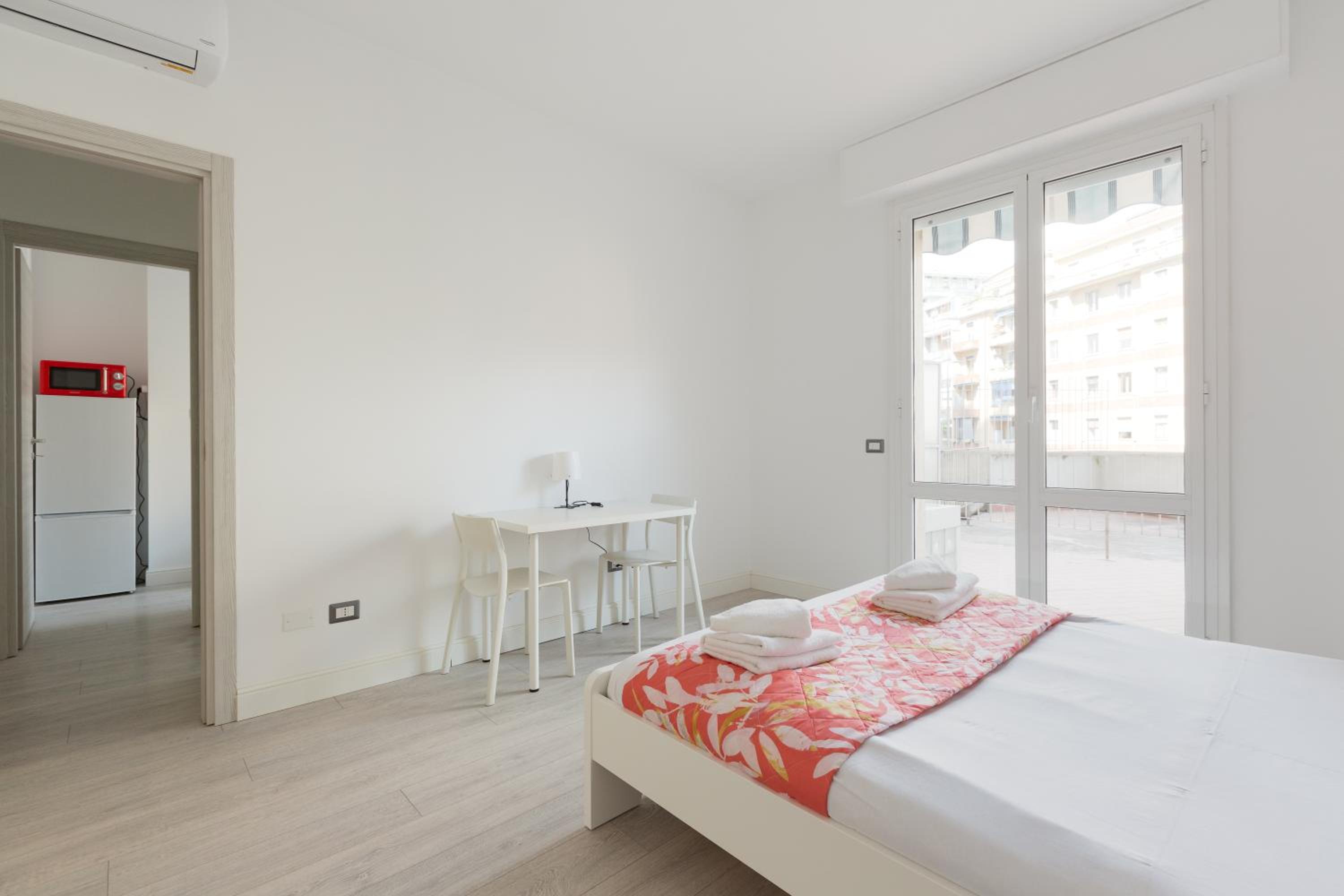 Milan-Corso Lodi Cosy Apartment with small terrace