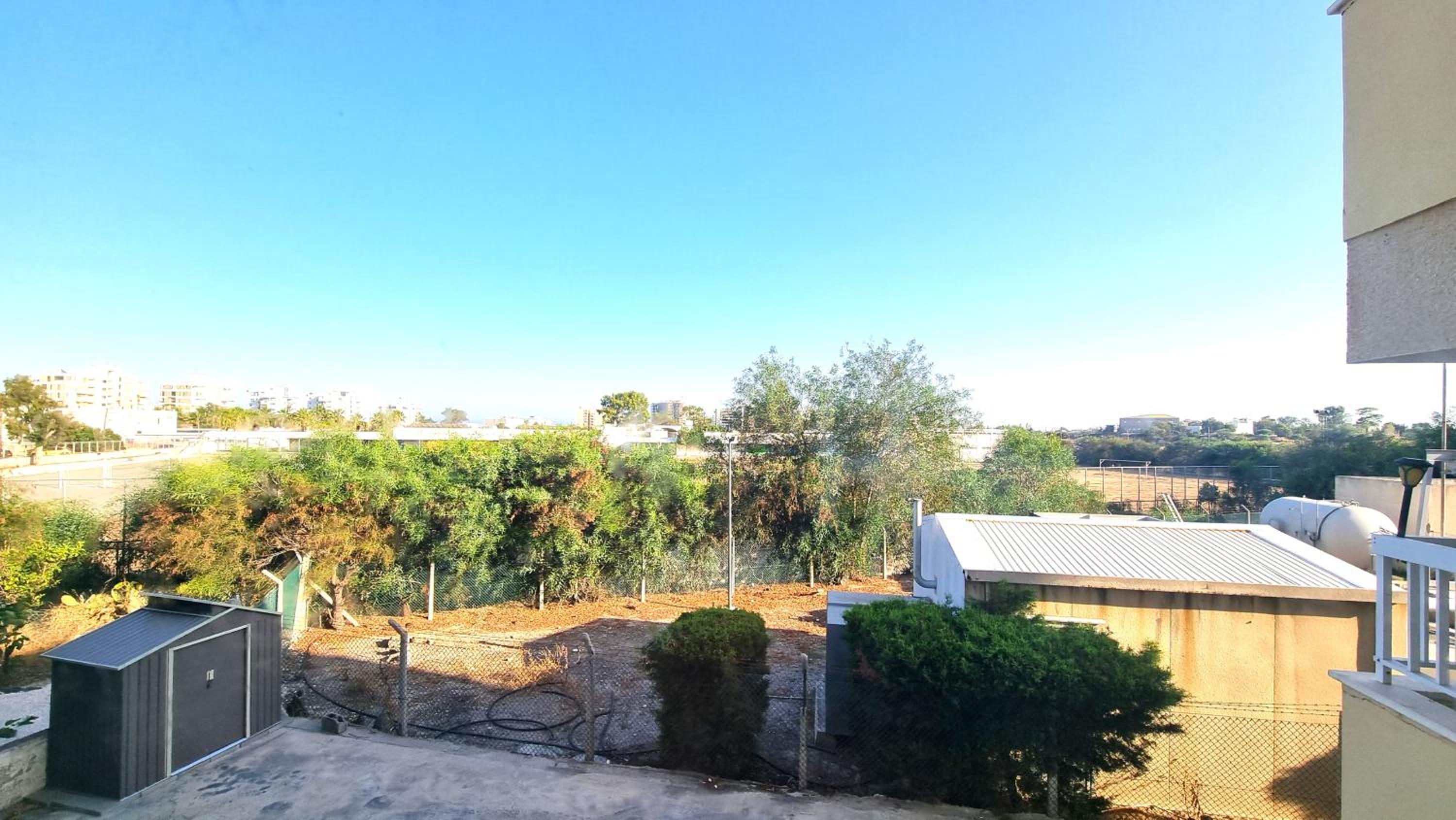 Beachside Comfort - 2Br Apt,5 Min to the Beach