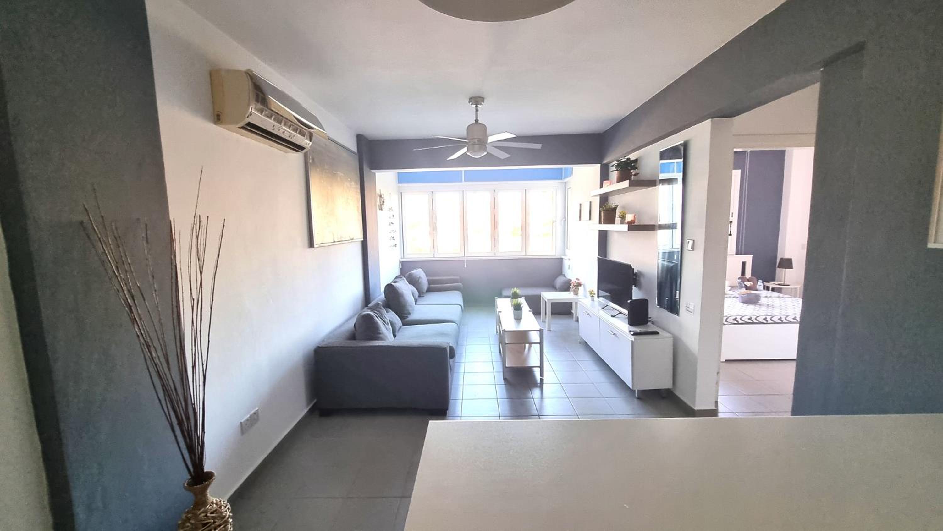 Beachside Comfort - 2Br Apt,5 Min to the Beach