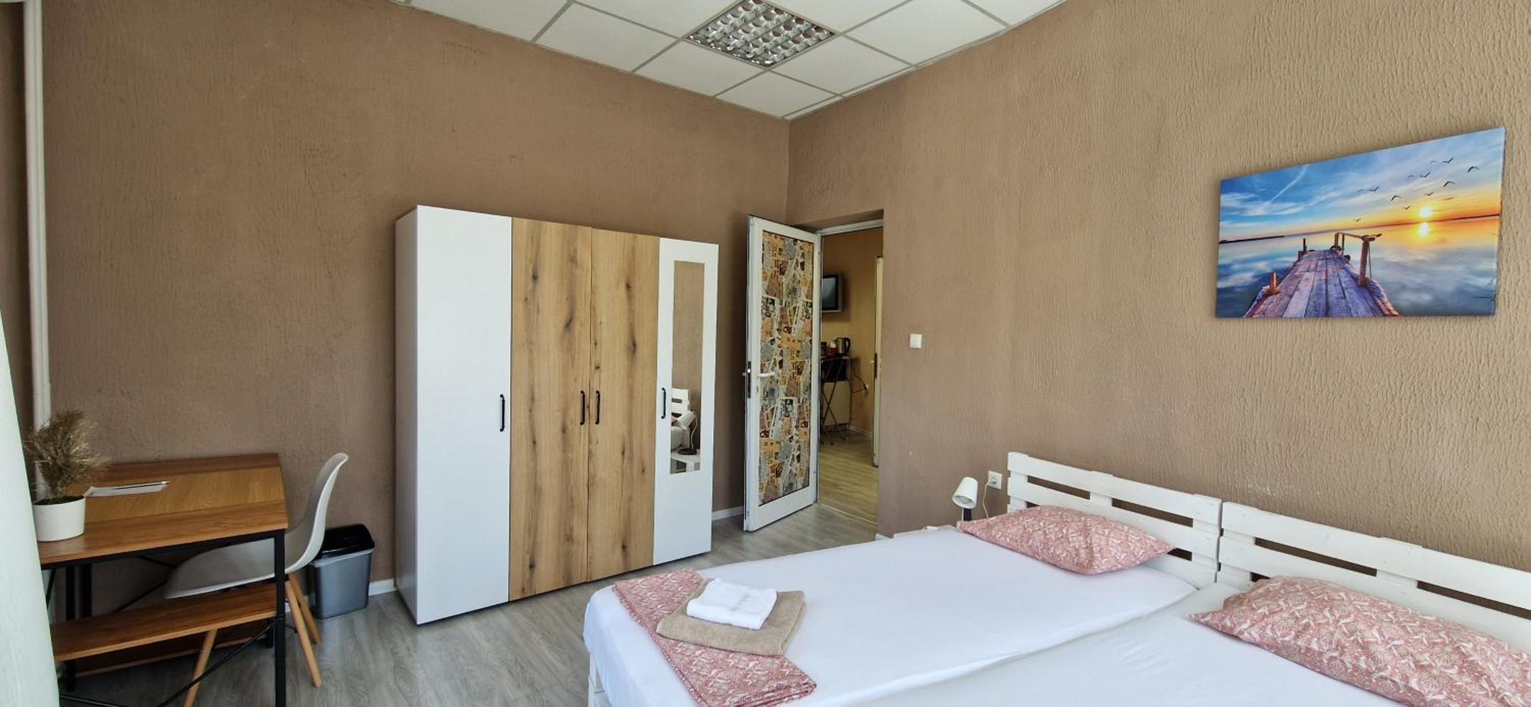 Lambo's Corner Varna - Guest Rooms