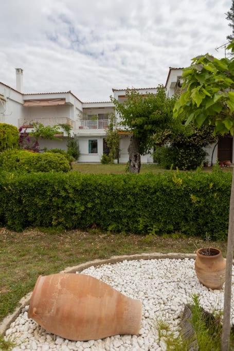 Serenity Maisonette by the sea view 3