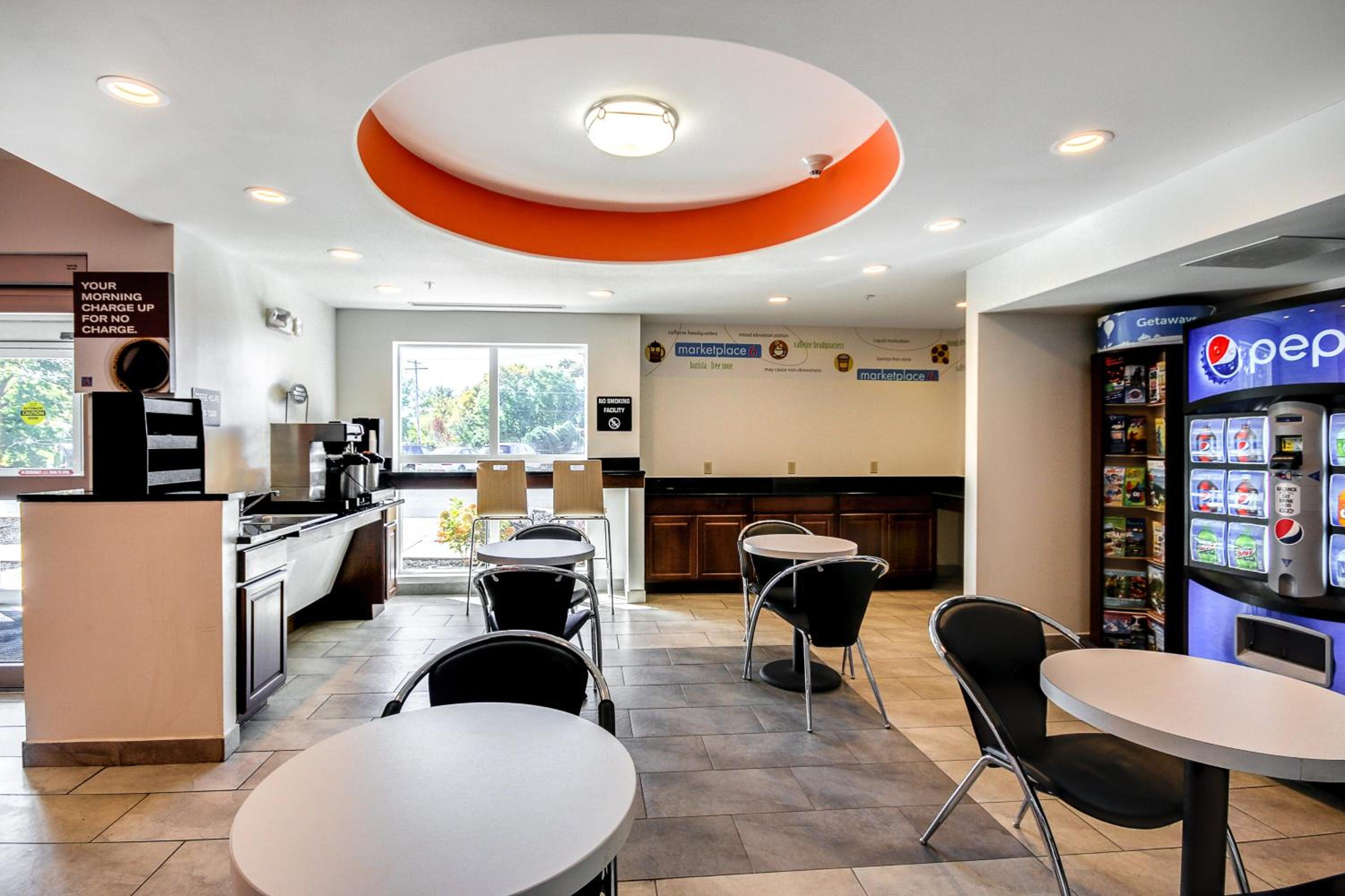 Allentown Vacations - Motel 6-Allentown, PA - Property Image 6