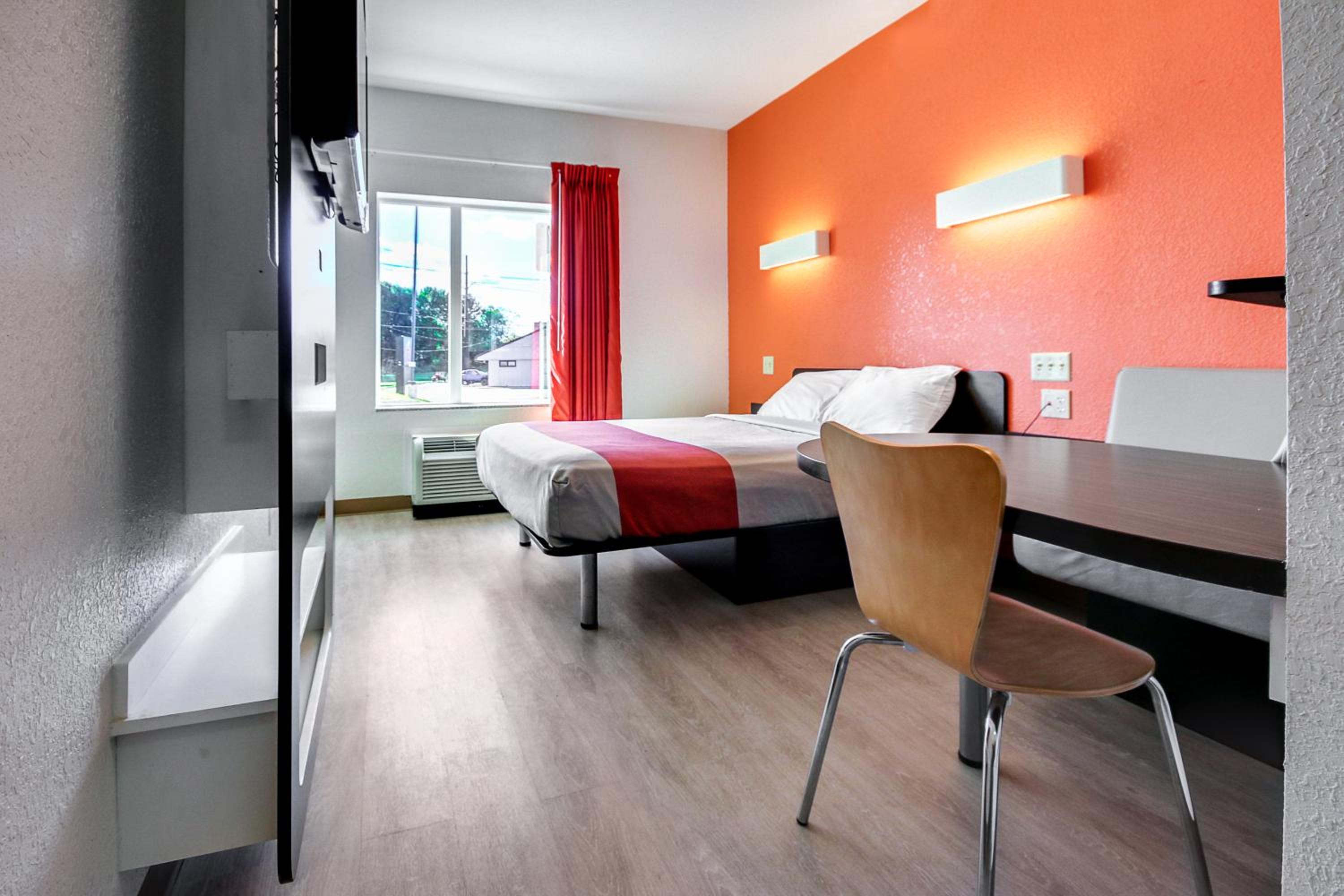 Allentown Vacations - Motel 6-Allentown, PA - Property Image 37