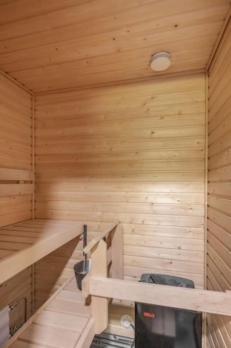 Nordic Glow Studio