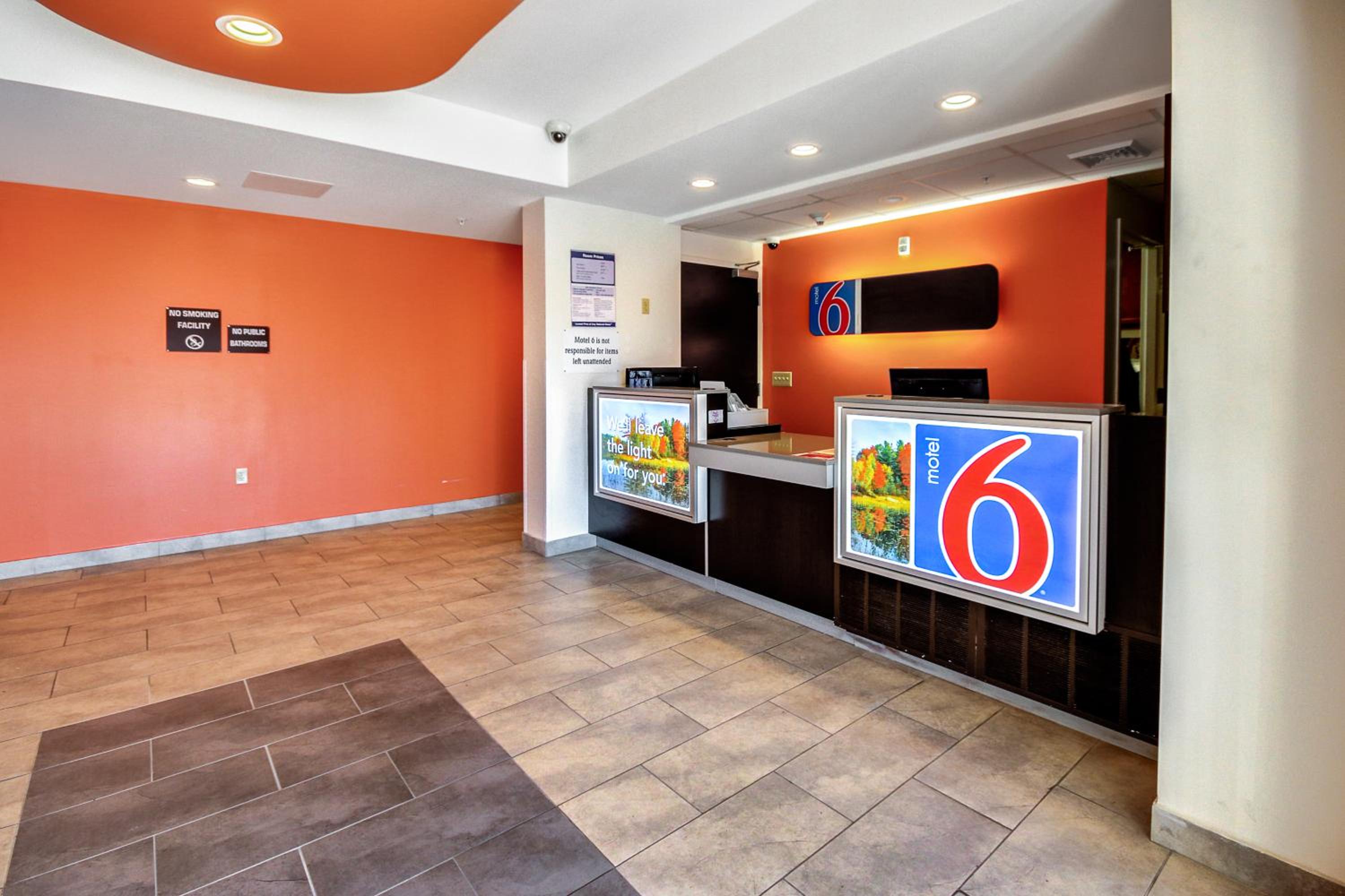 Allentown Vacations - Motel 6-Allentown, PA - Property Image 2