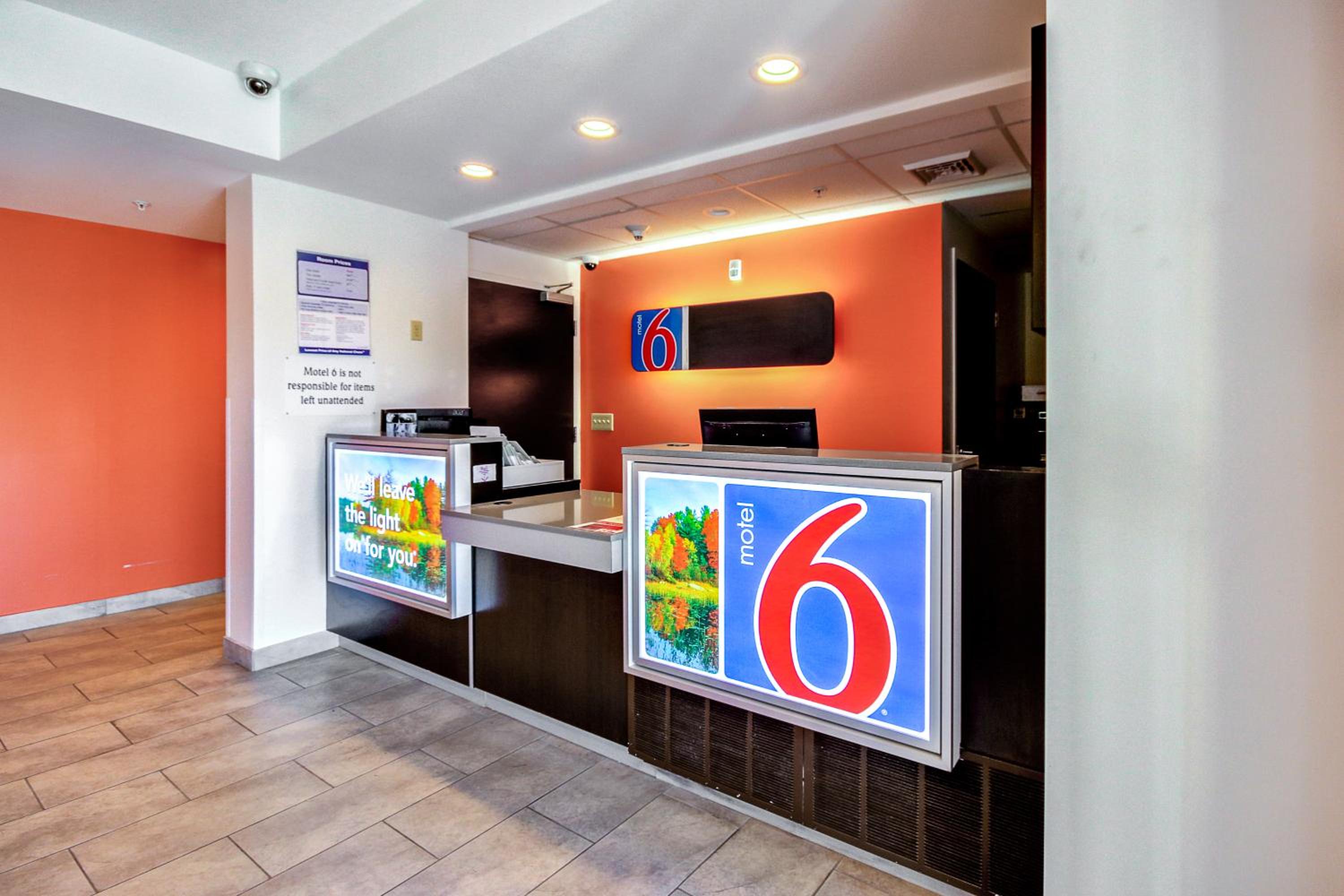 Allentown Vacations - Motel 6-Allentown, PA - Property Image 61