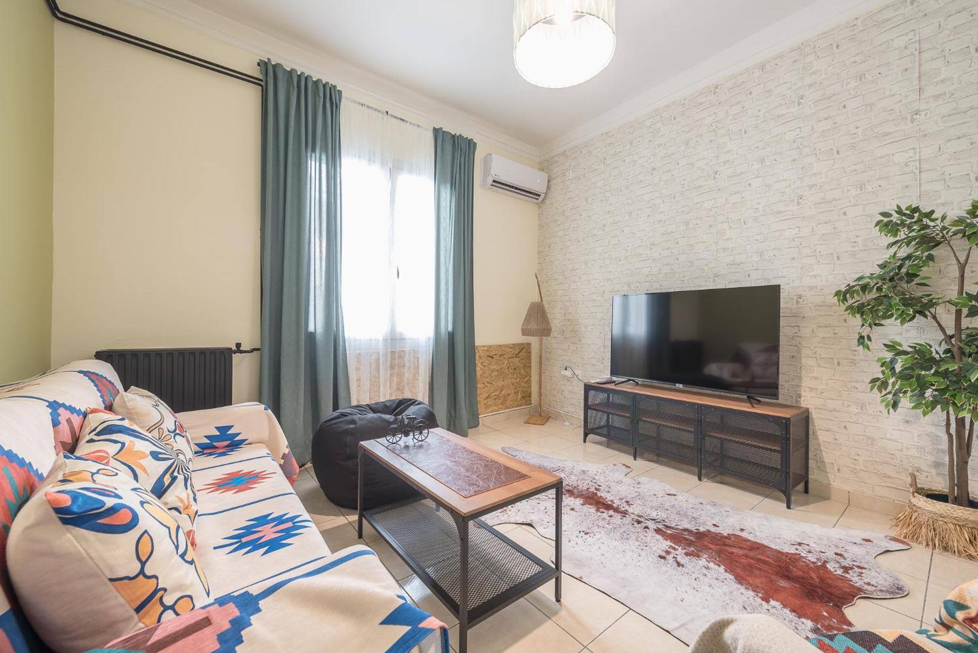 Athens Country House - Heated Jacuzzi - free bikes