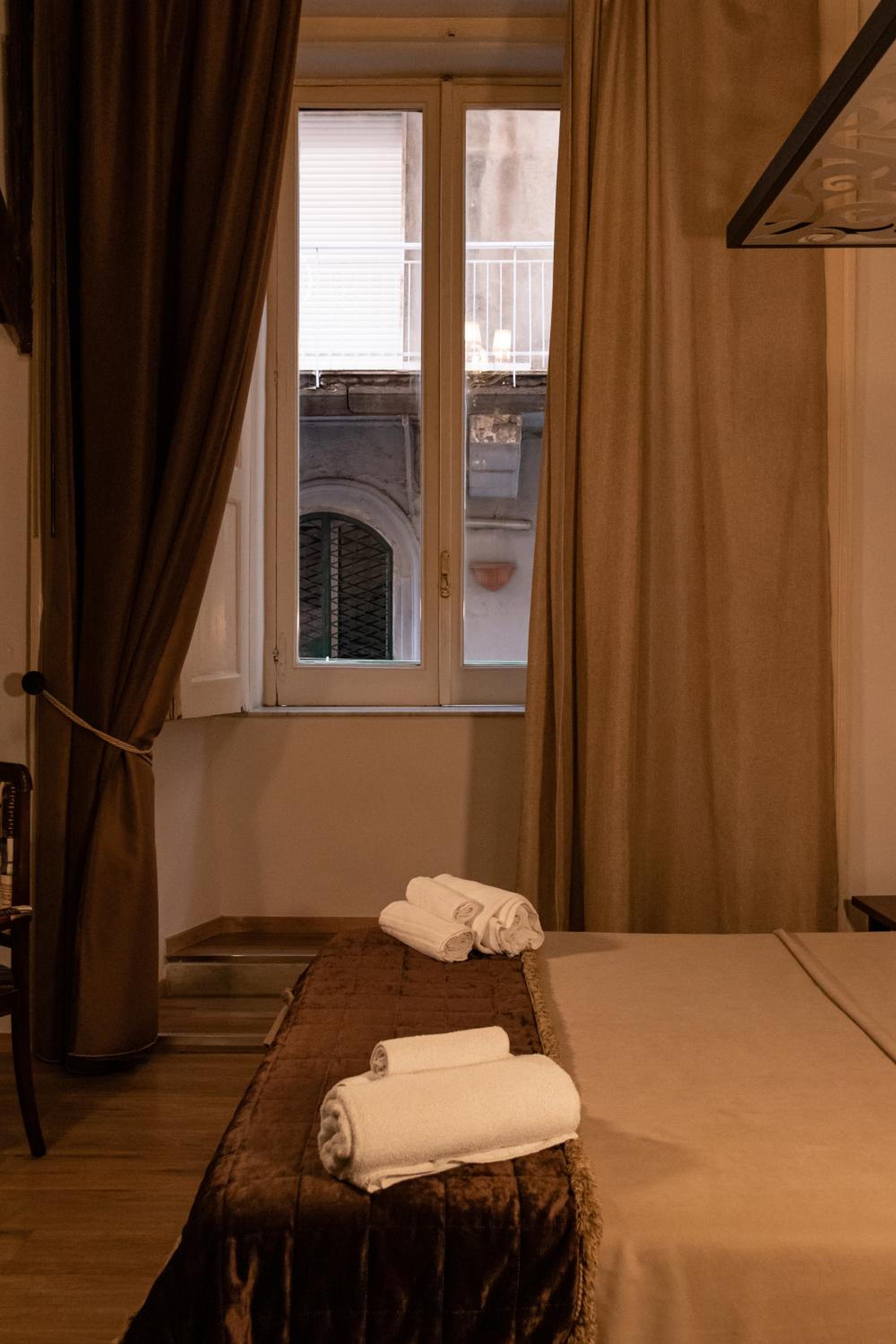 Duomo Luxury Suites