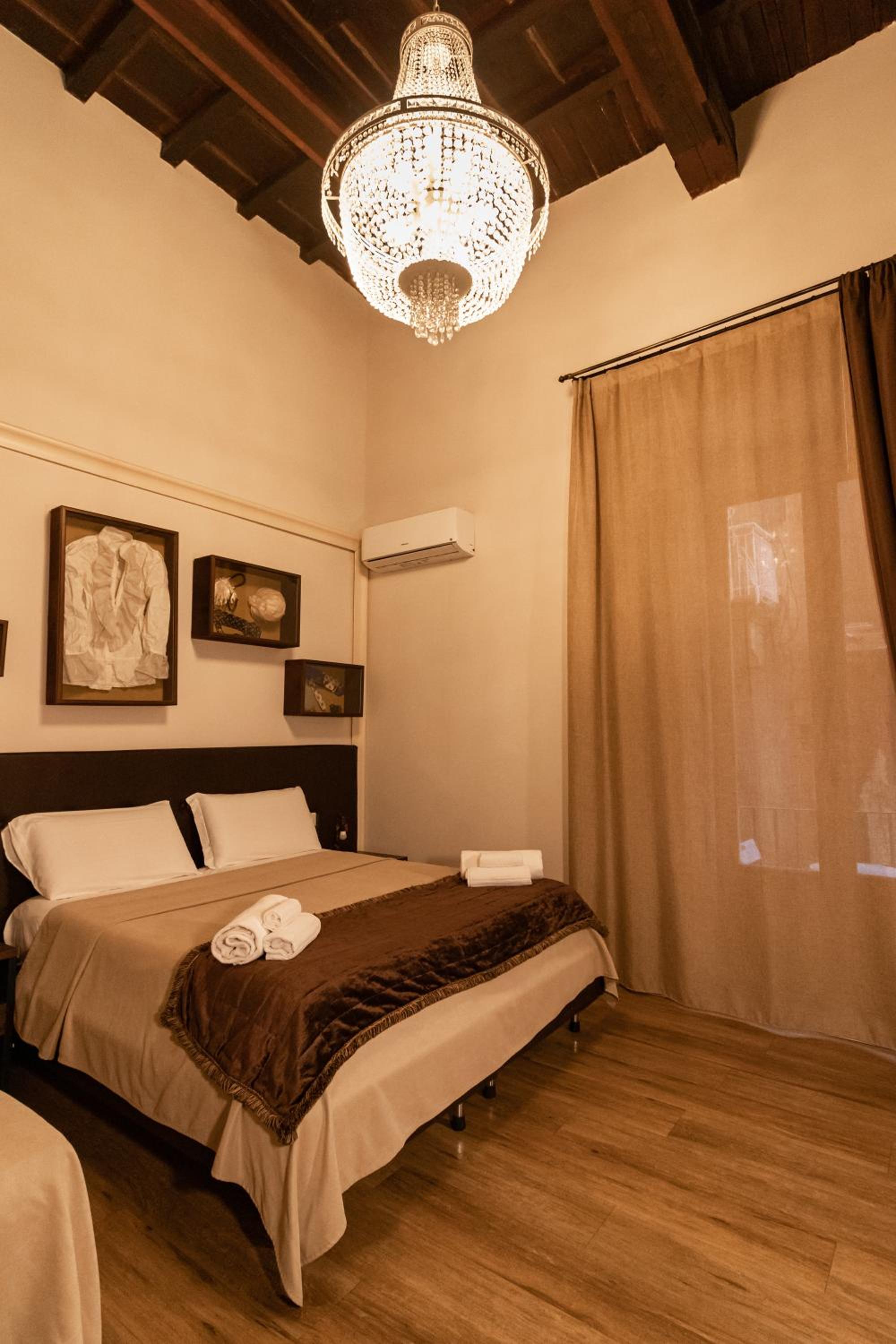 Duomo Luxury Suites