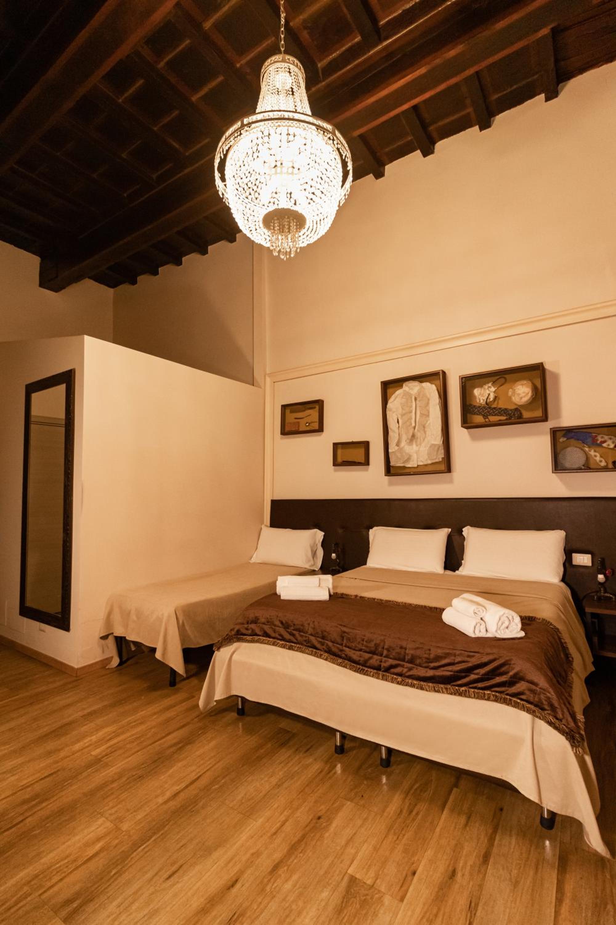 Duomo Luxury Suites