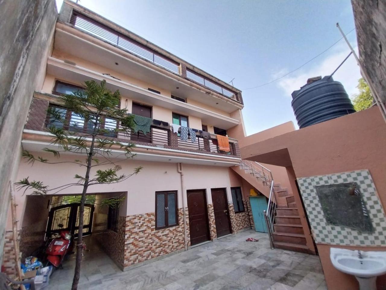 Rishikesh bhavan