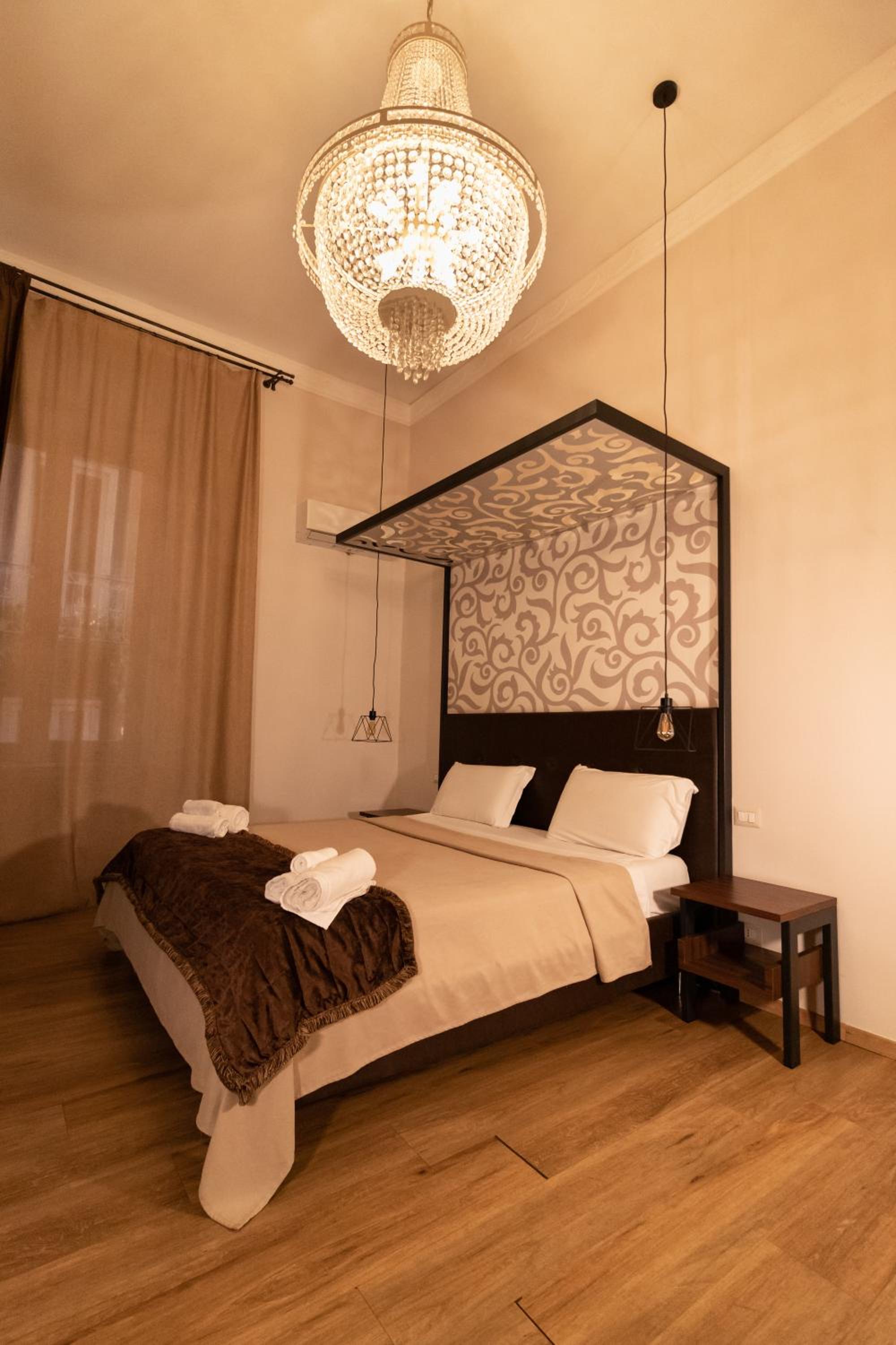 Duomo Luxury Suites