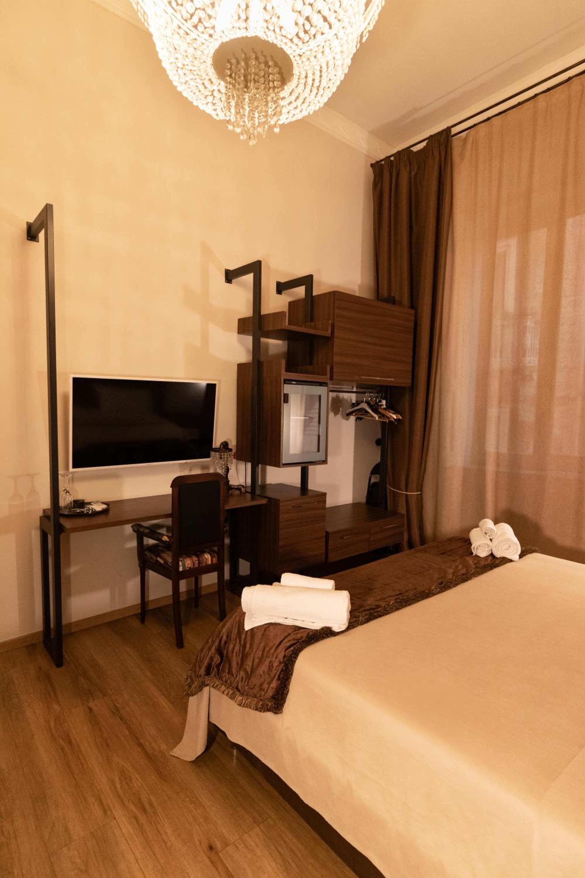 Duomo Luxury Suites