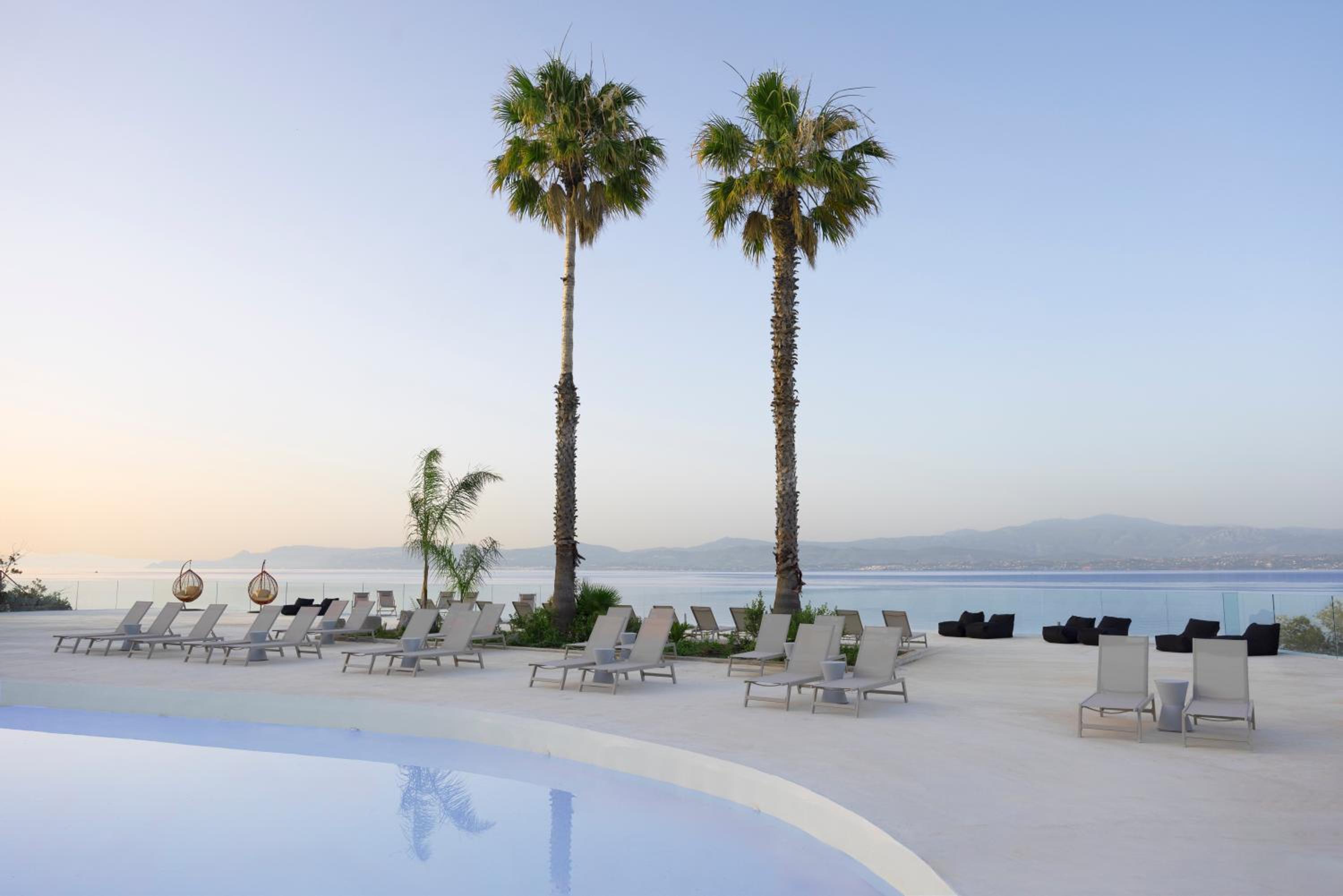 Elion Seaside Resort