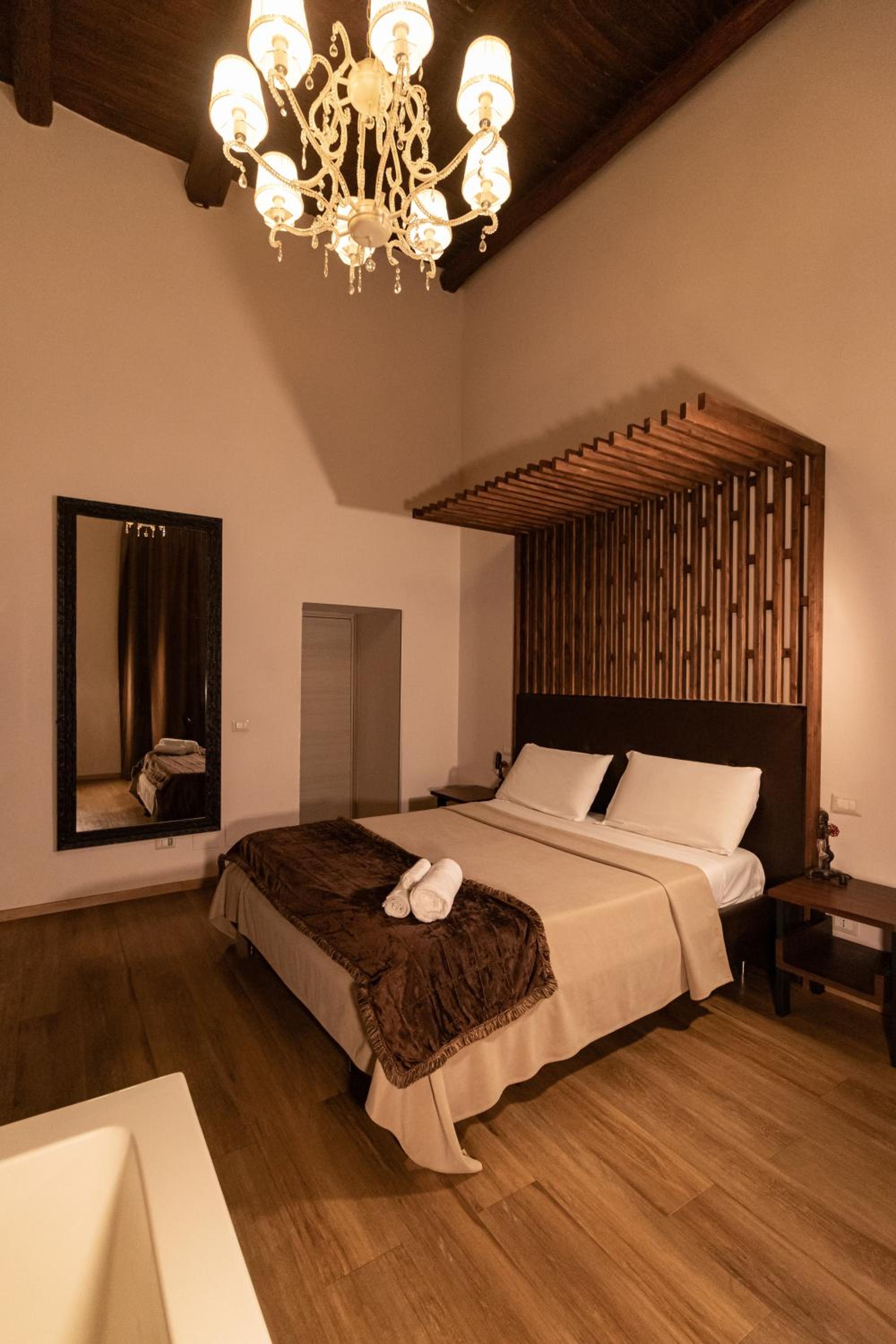 Duomo Luxury Suites