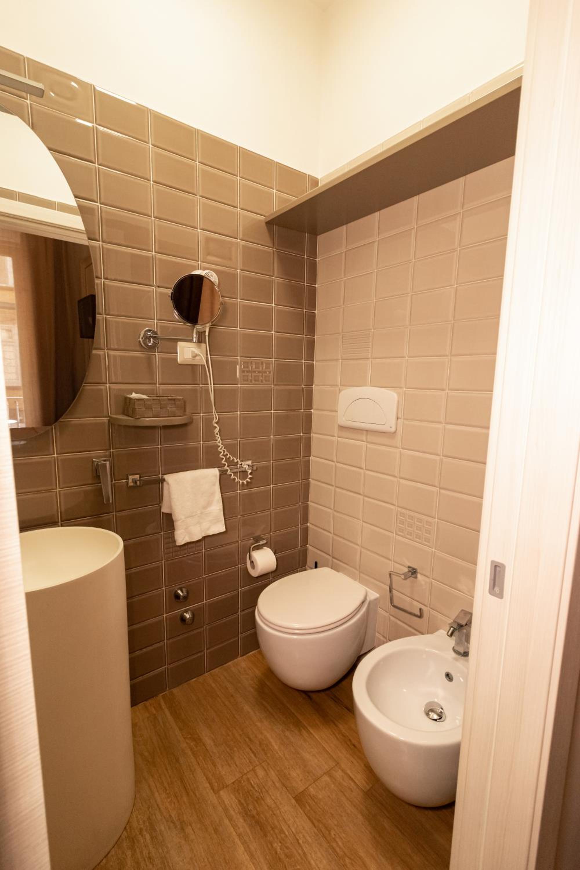 Duomo Luxury Suites