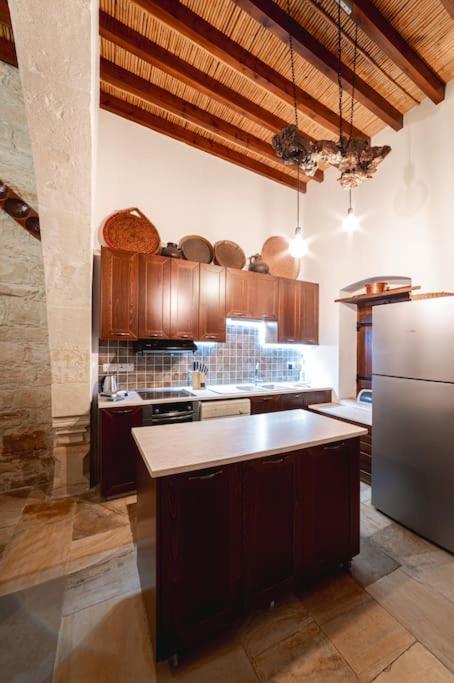 Villa To Palati with Private Pool Anogyra
