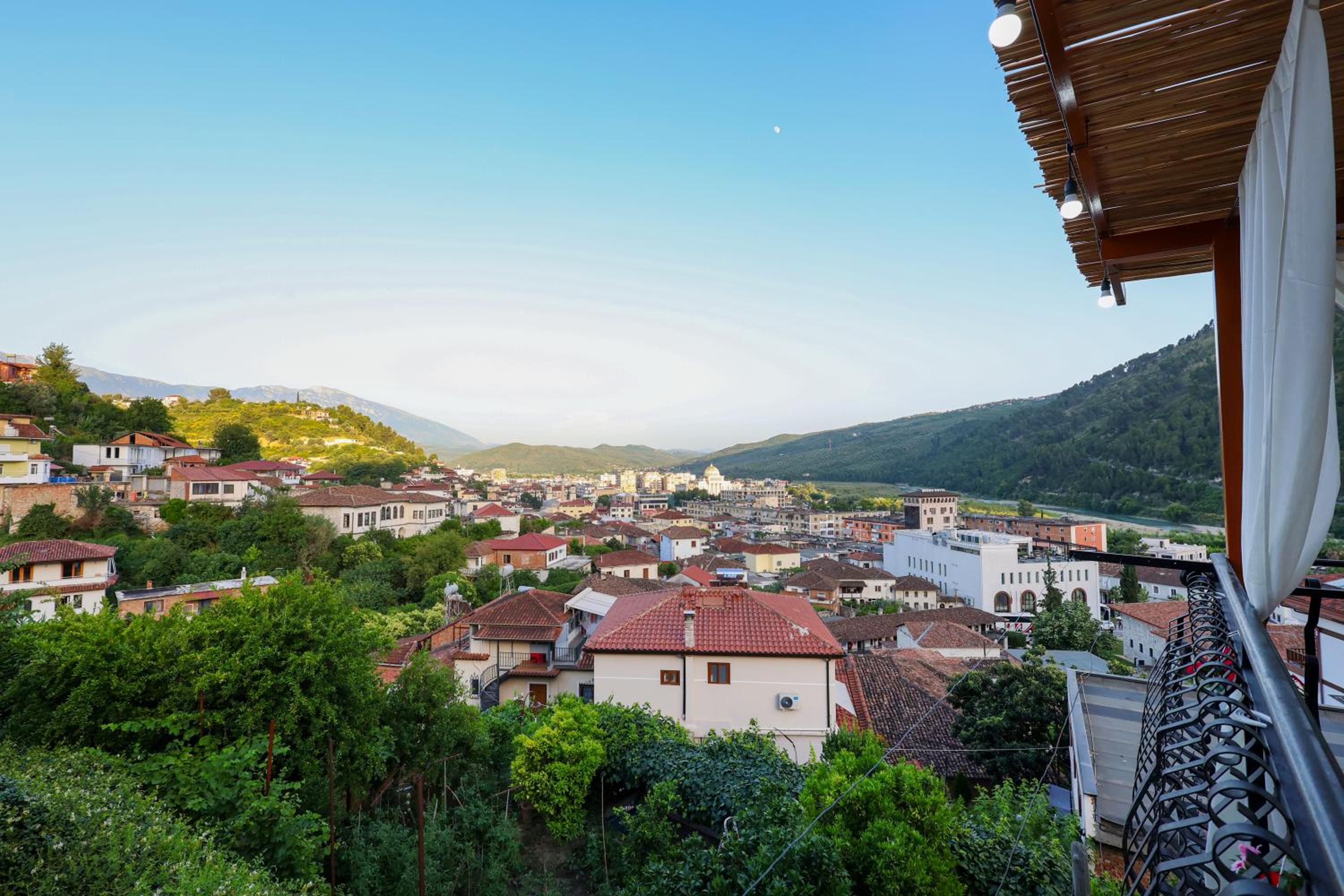 Vila Spahiu