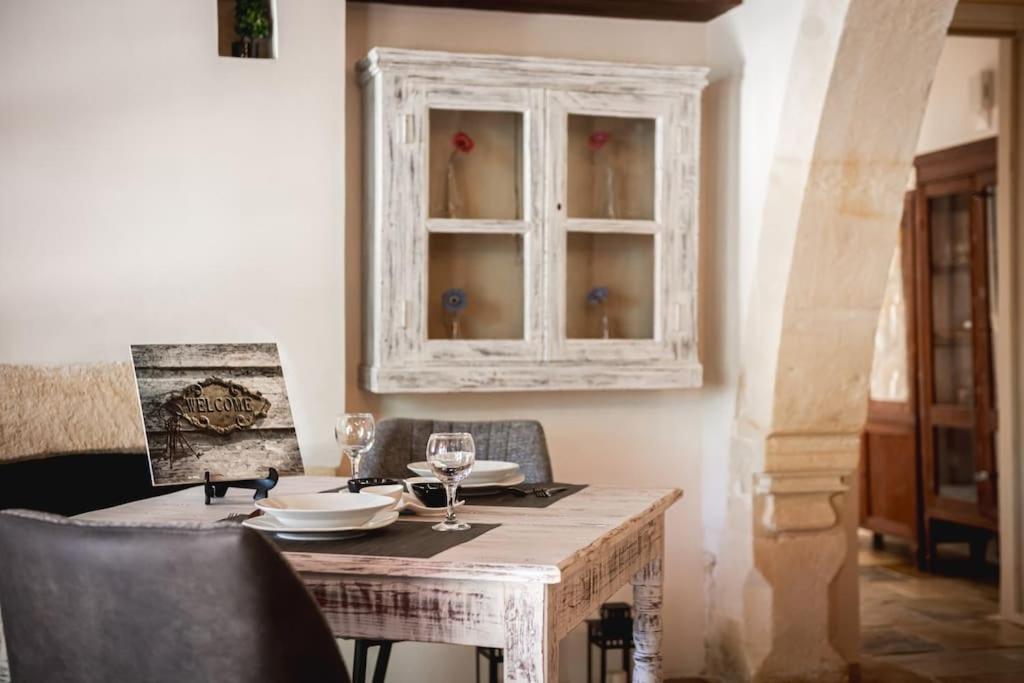 Villa To Palati with Private Pool Anogyra