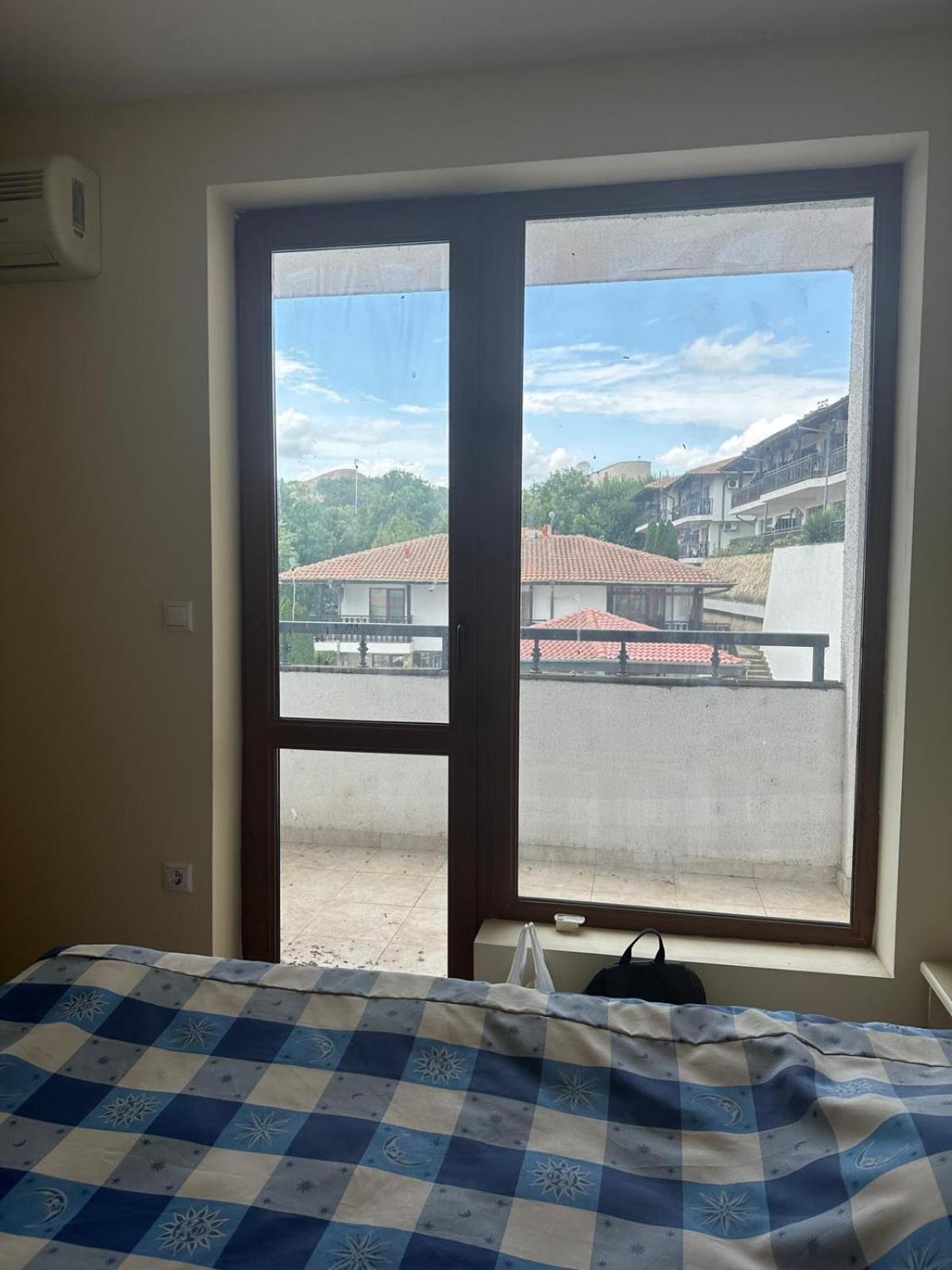 Spacious Family Fully Furnished 2 Rooms Apartment in Kavarna Apart Hotel
