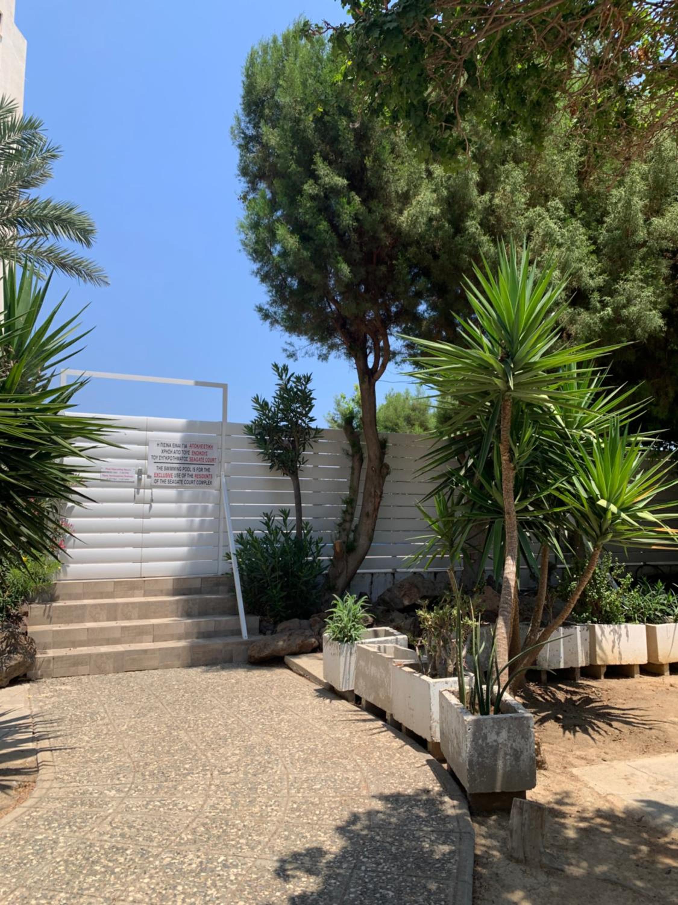 Piale Palms Makenzie Beach Front Apartment Larnaca Airport Area