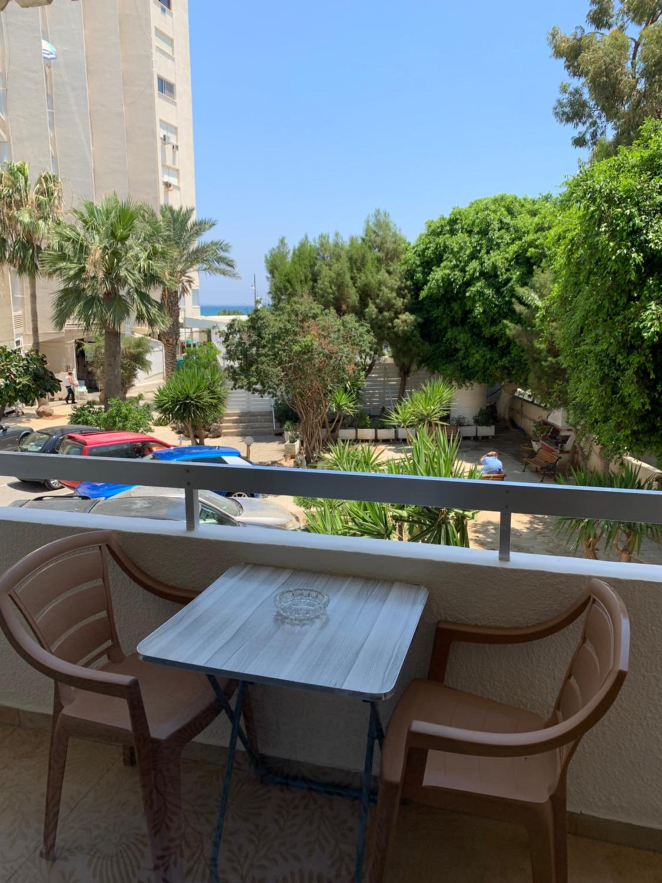 Piale Palms Makenzie Beach Front Apartment Larnaca Airport Area