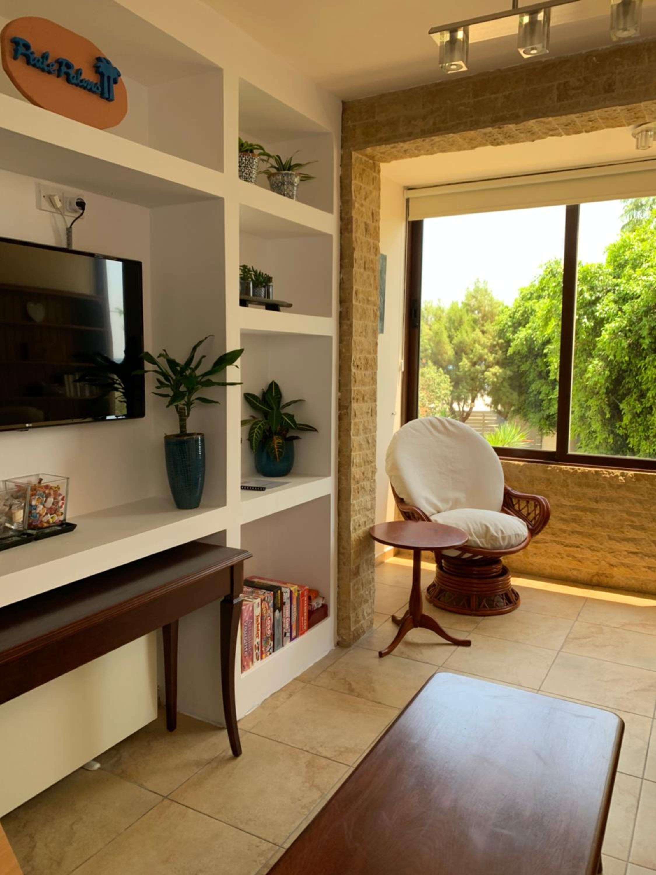 Piale Palms Makenzie Beach Front Apartment Larnaca Airport Area