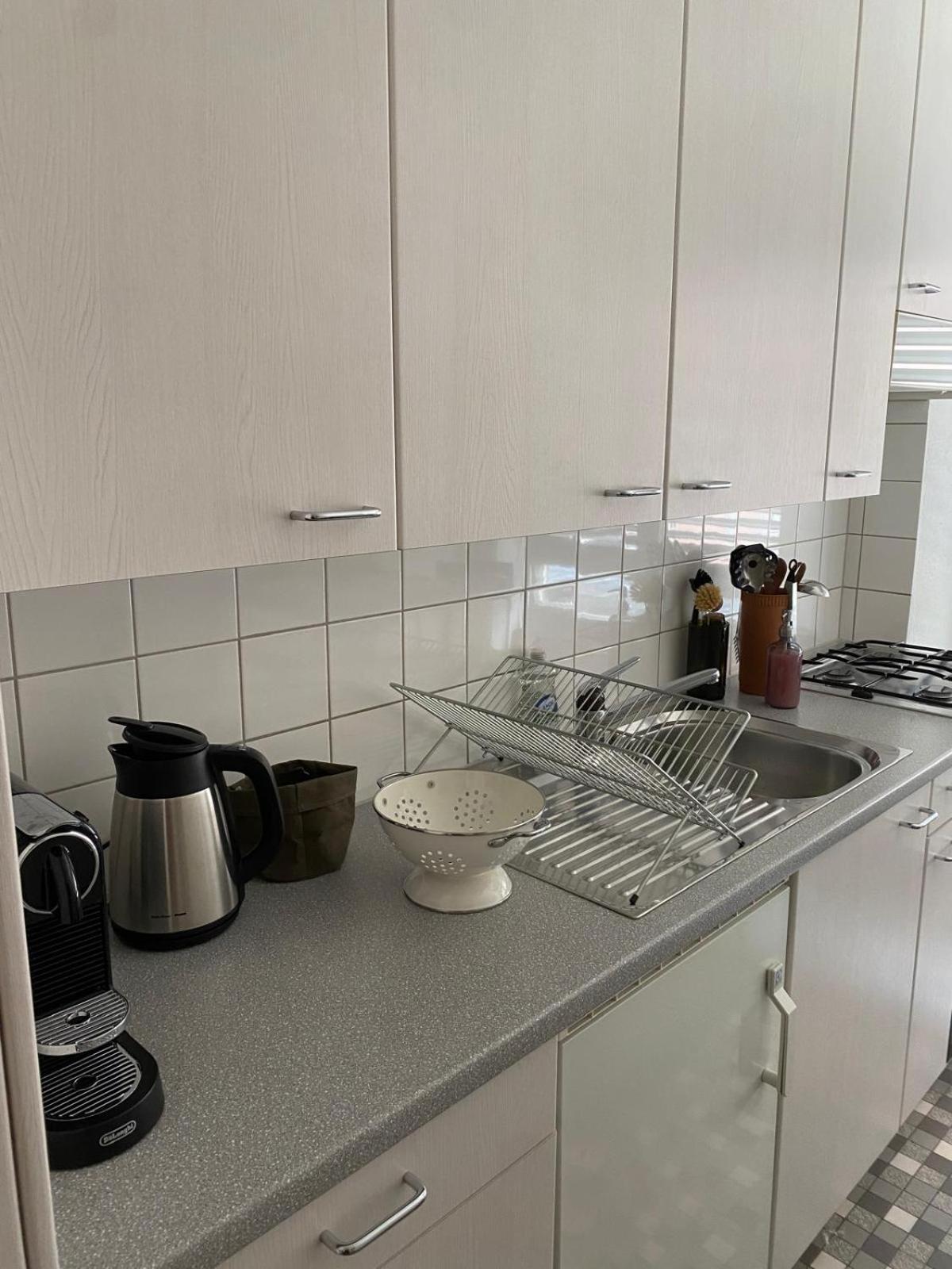 Gemütliche grosse Wohnung Nähe Uni