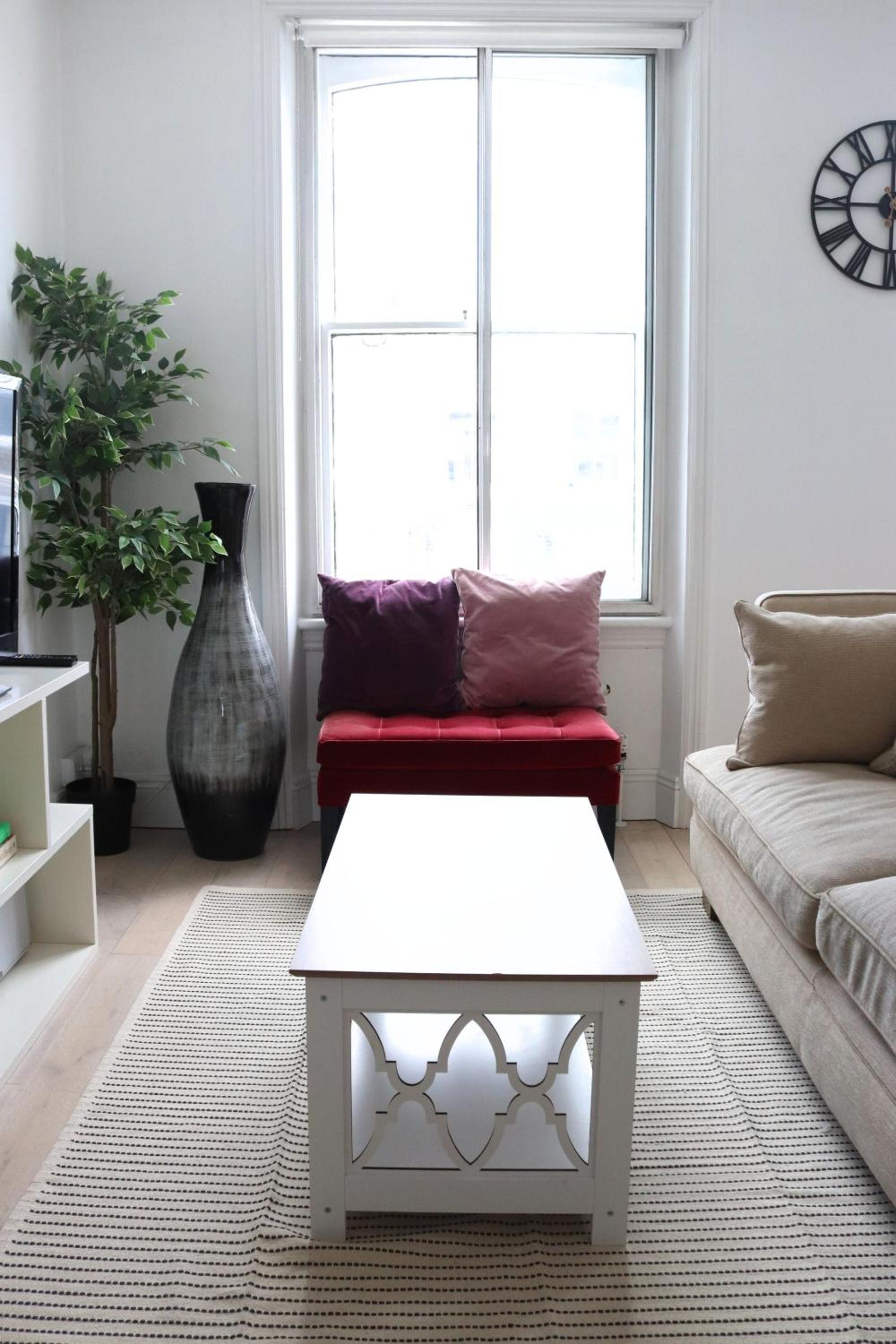 Stylish 2BR Chelsea Penthouse with Private Rooftop