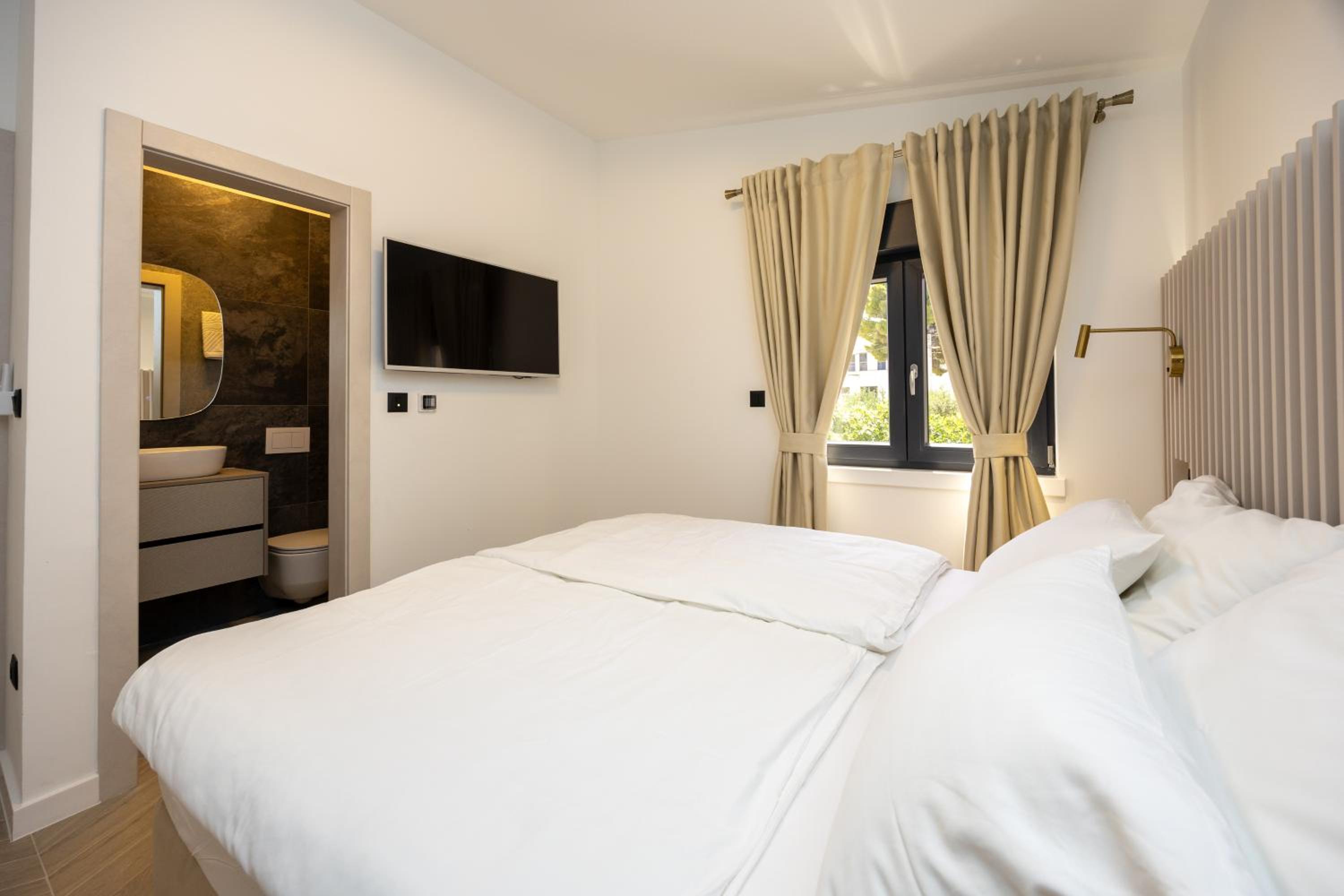 Villa Roma Sauna and Hydrotherapy Pool