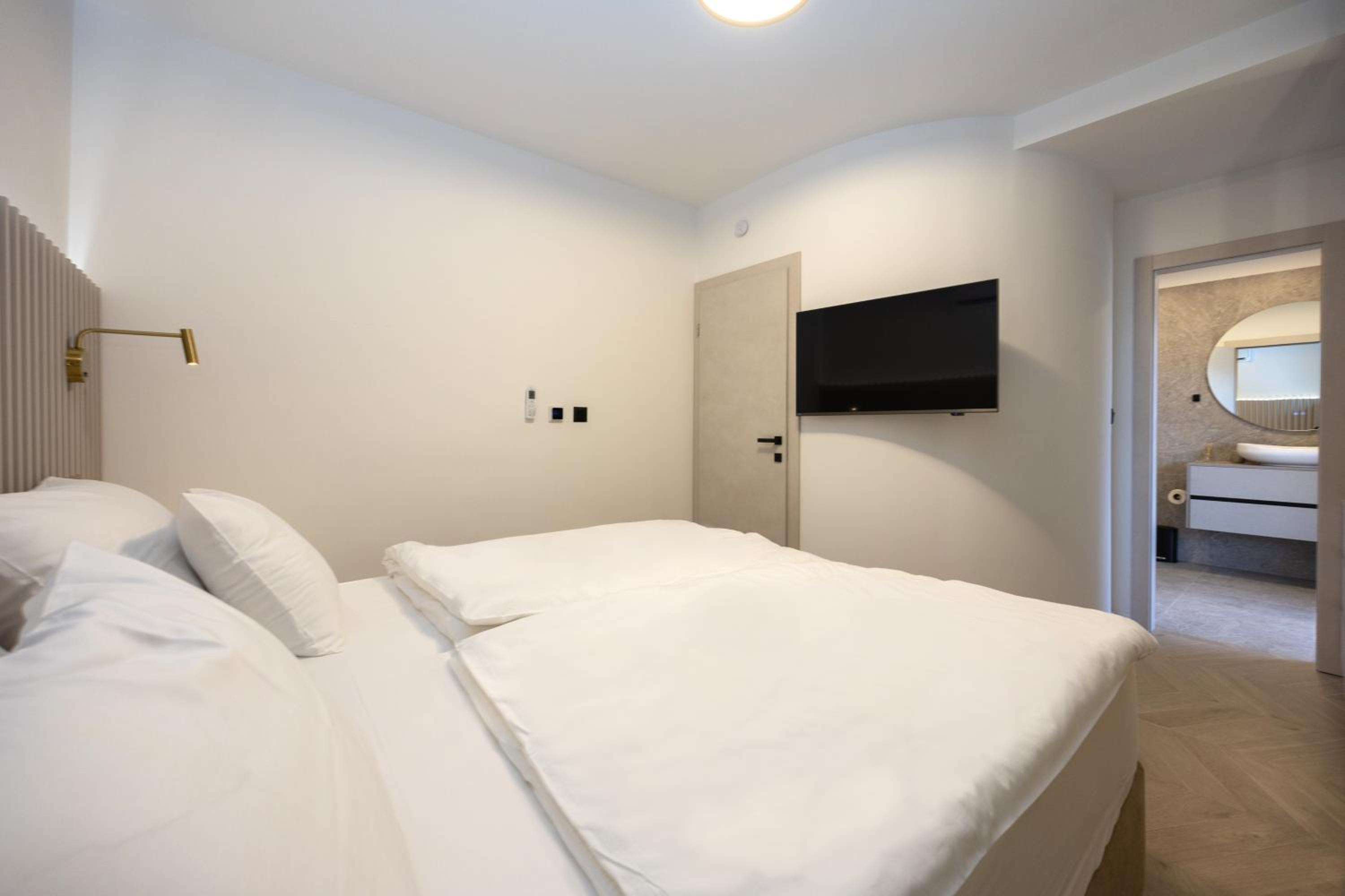 Villa Roma Sauna and Hydrotherapy Pool