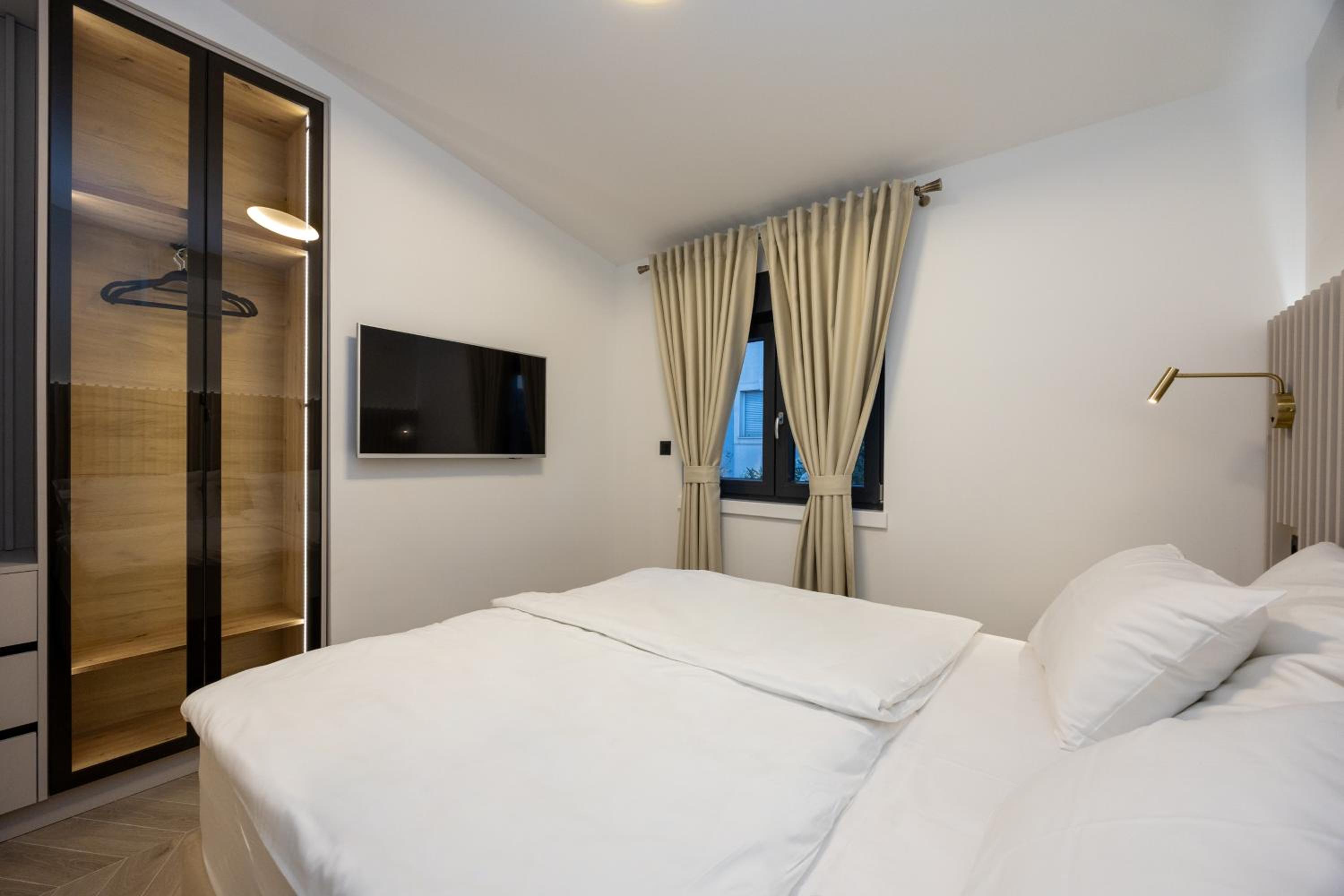 Villa Roma Sauna and Hydrotherapy Pool