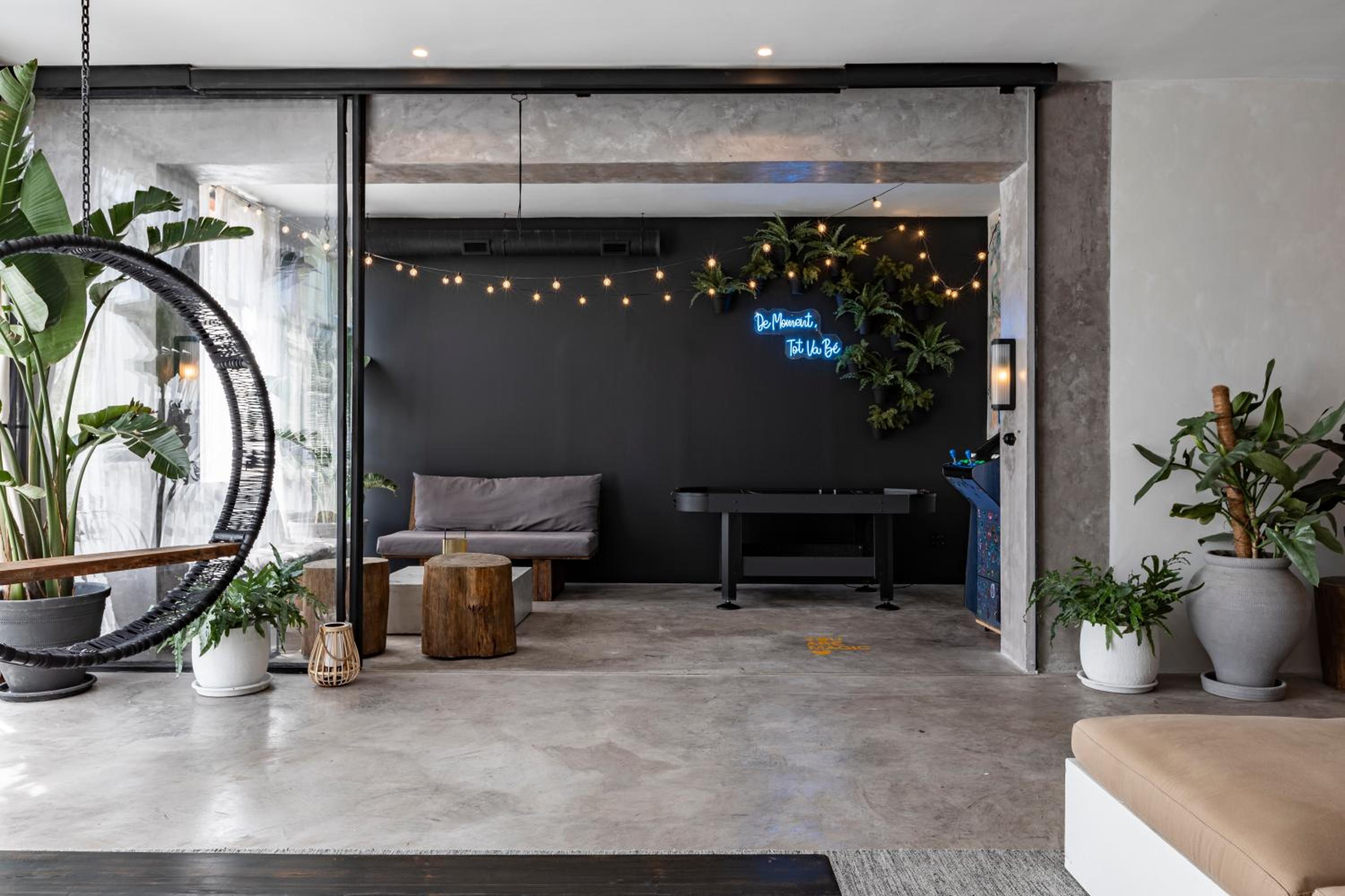 lounge