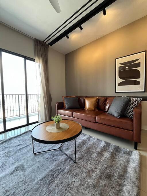 Setia Alam 3R2B 6pax Apartment photo 1