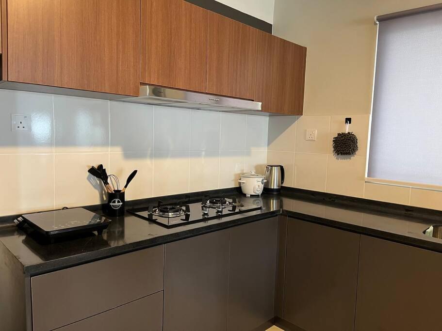 Setia Alam 3R2B 6pax Apartment photo 6