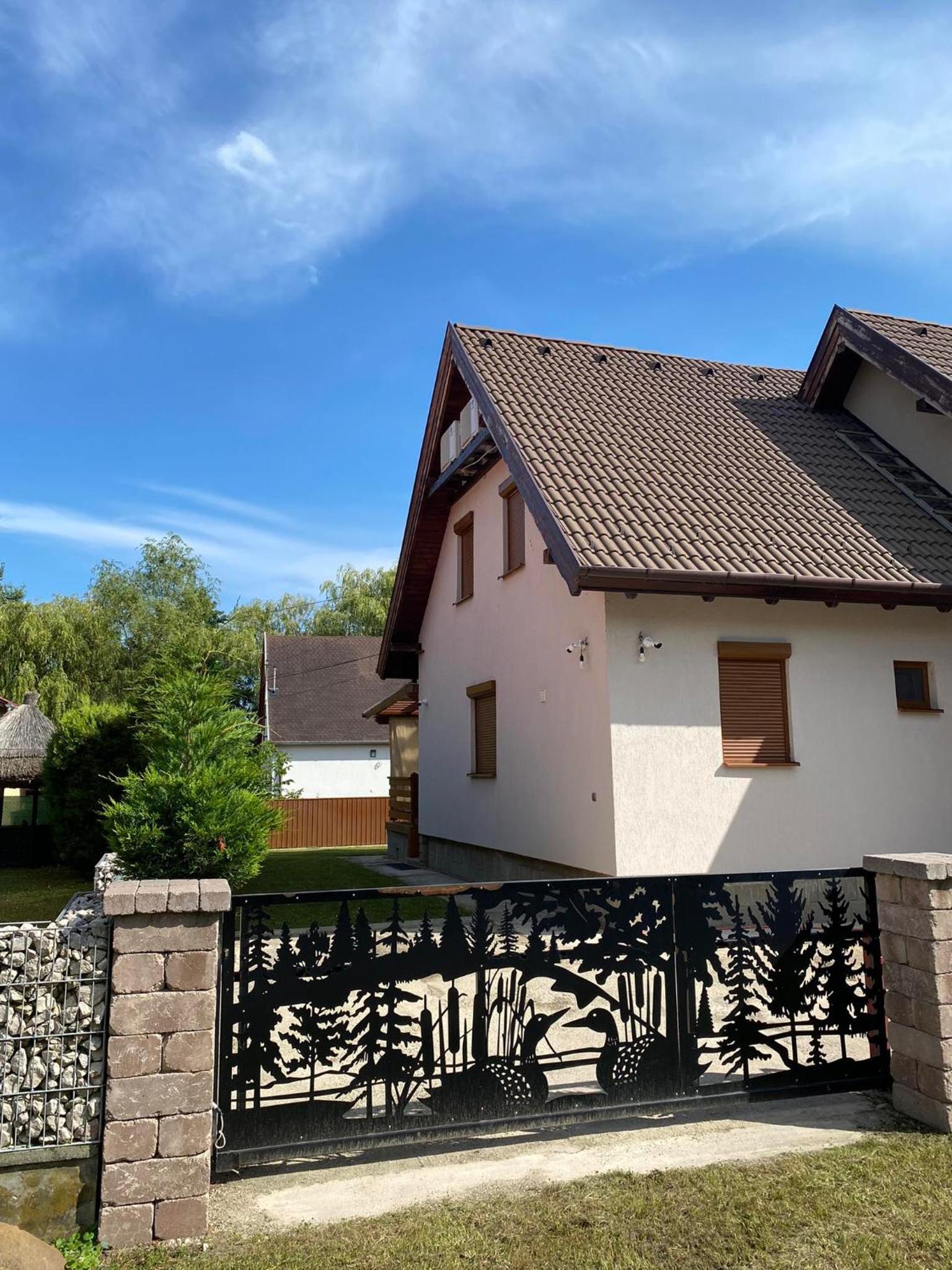 Ábrahámhegyi Nyaralóház