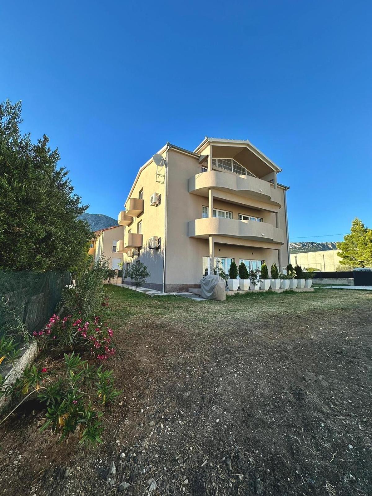 Luxury Vacation Home DANI