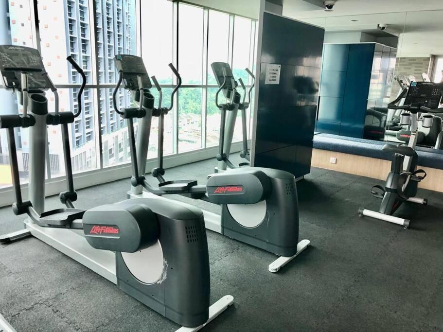 2Rooms Suites Near MidValley 15KM to KLCC best for Biz traveler and Family
