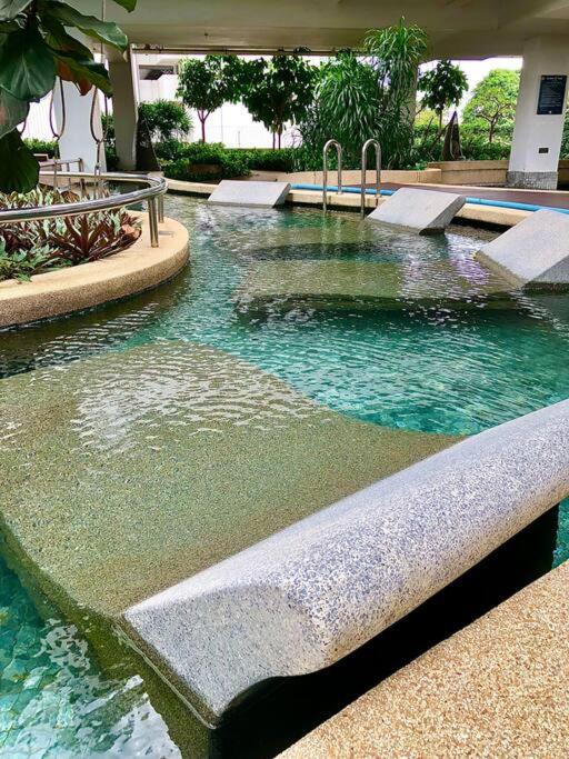 2Rooms Suites Near MidValley 15KM to KLCC best for Biz traveler and Family