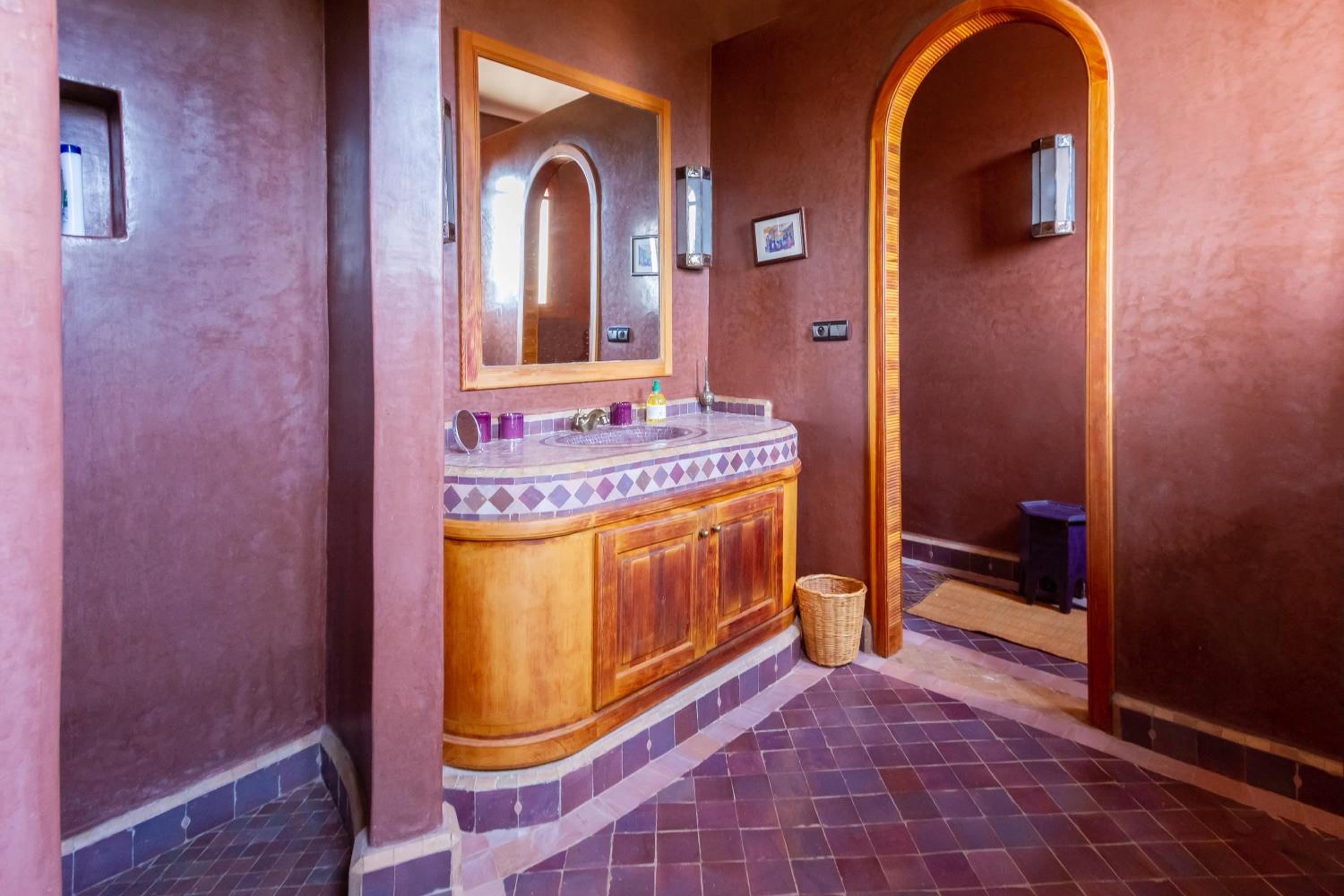 Authentic Family House in the Marrakesh palm grove view 3