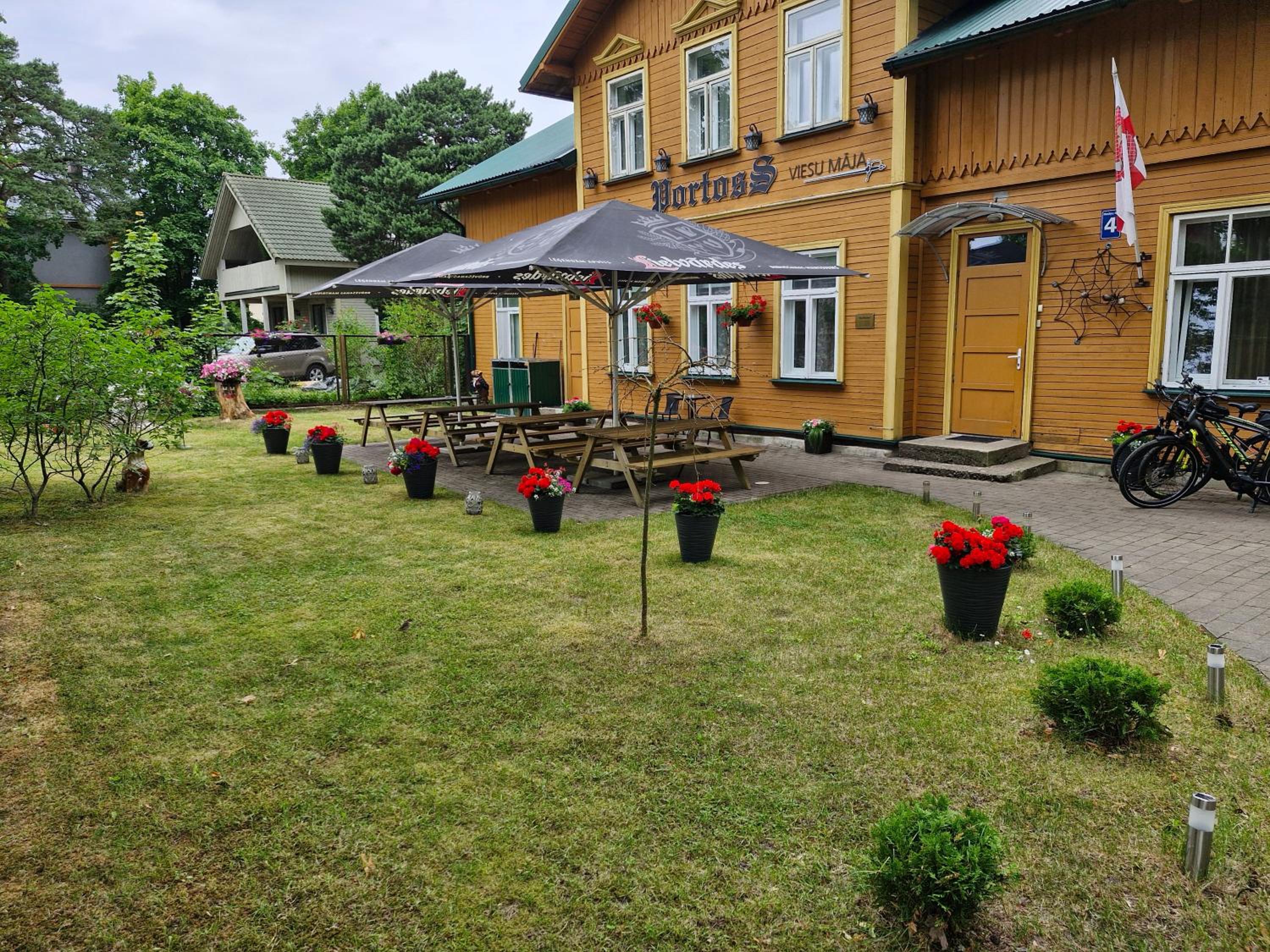 Hotel Portoss - Image 1