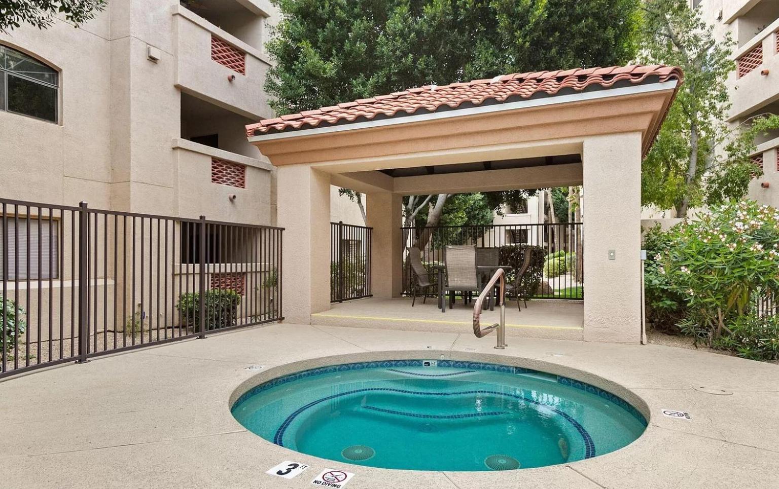 New Modern apt, vacation or long stay view 5
