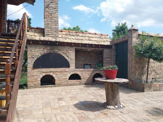 R&H apartmani