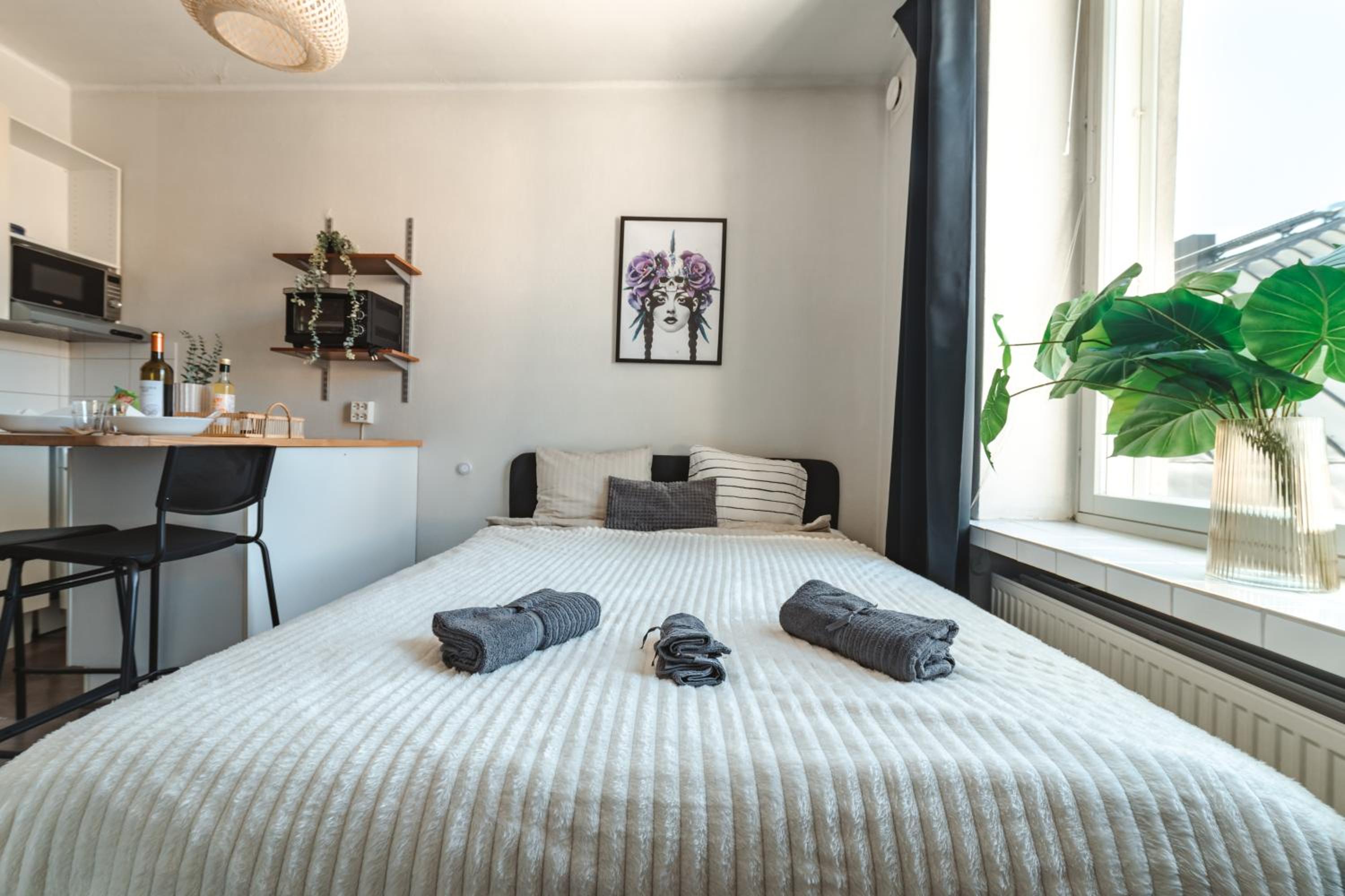 Nordstay - Beautiful Central Studio with self check-in view 2