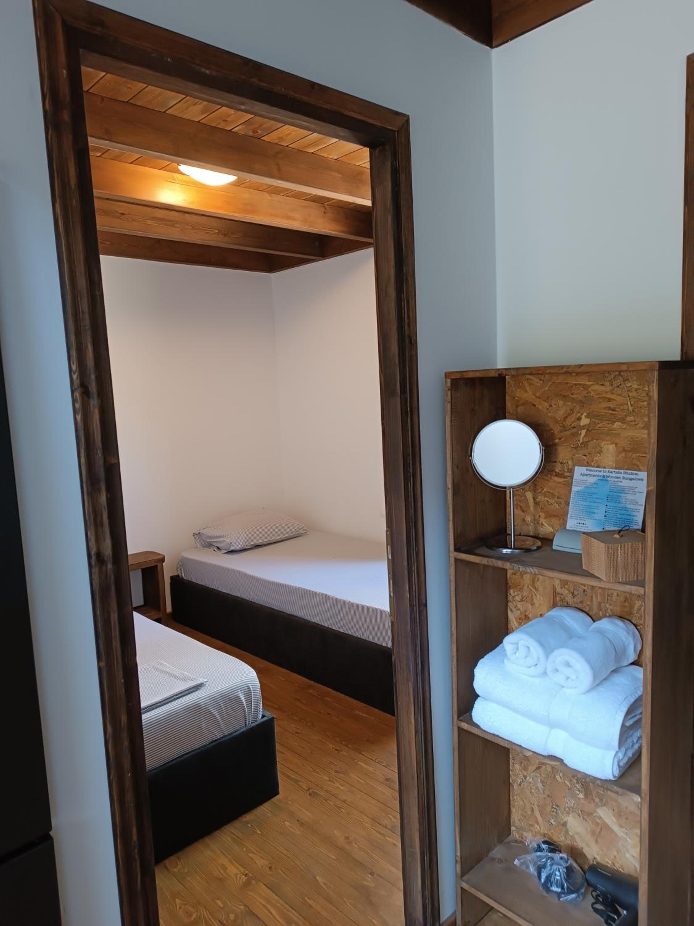 Kartalia wooden maisonette