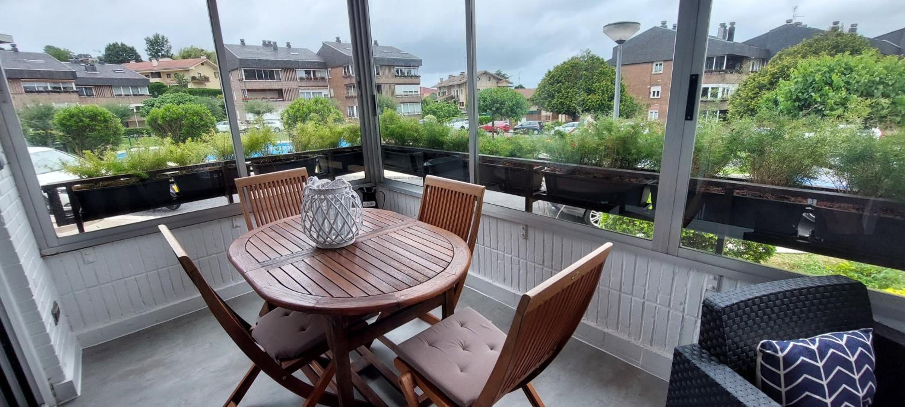 Hondarribia con piscina, parking y terraza photo 3