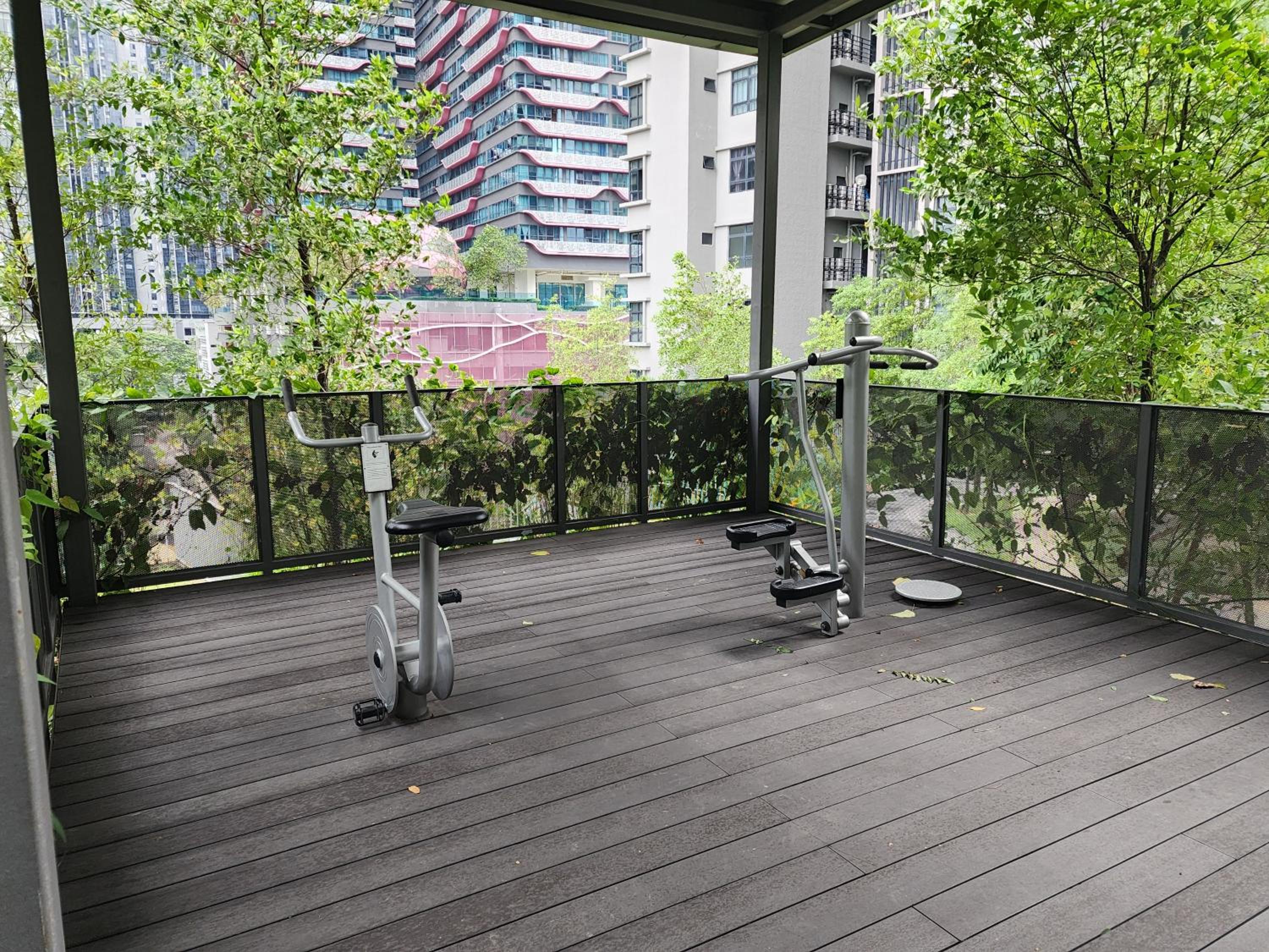 Astoria,4r3b,4kmtoklcc,1505sf,bigbalcony,newcondo,bathtub,nicefacilities